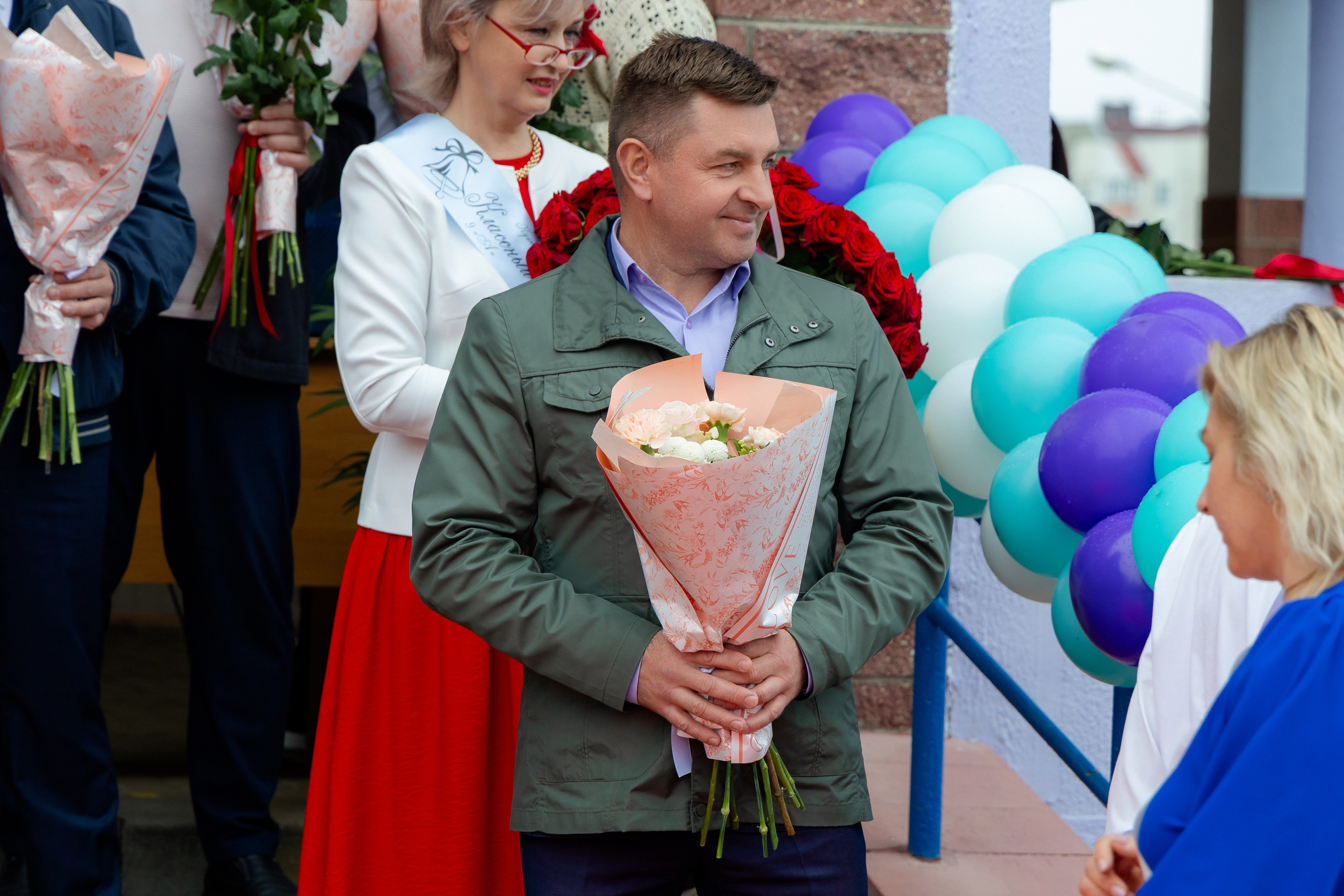 Последний звонок 2025 в Минске. Свадебный фотограф в Минске/Беларуси Сергей Спиридонов