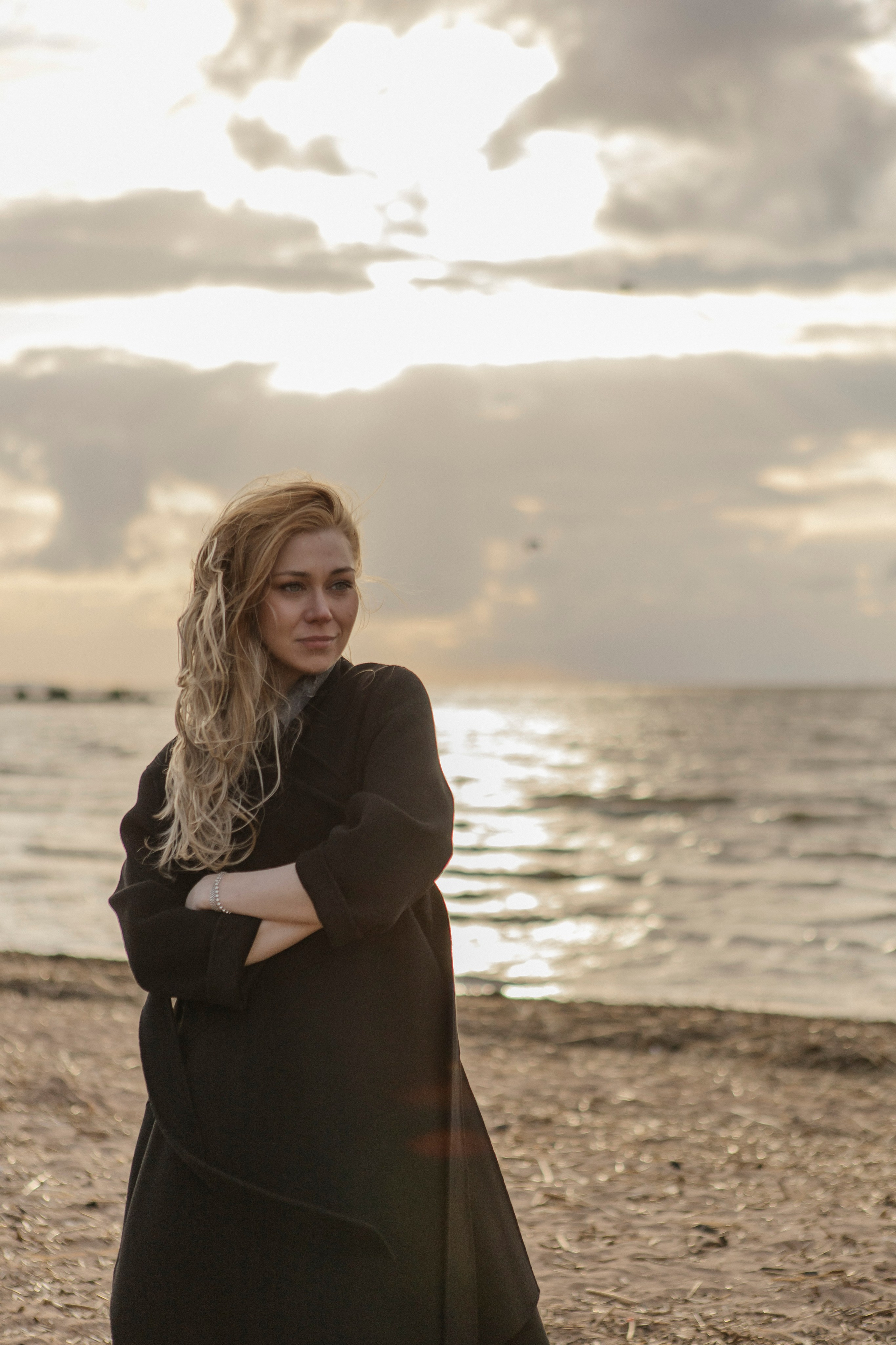 Оля на пляже. Свадебный семейный фотограф в Санкт-Петербурге СПб Евгения Гинзбург