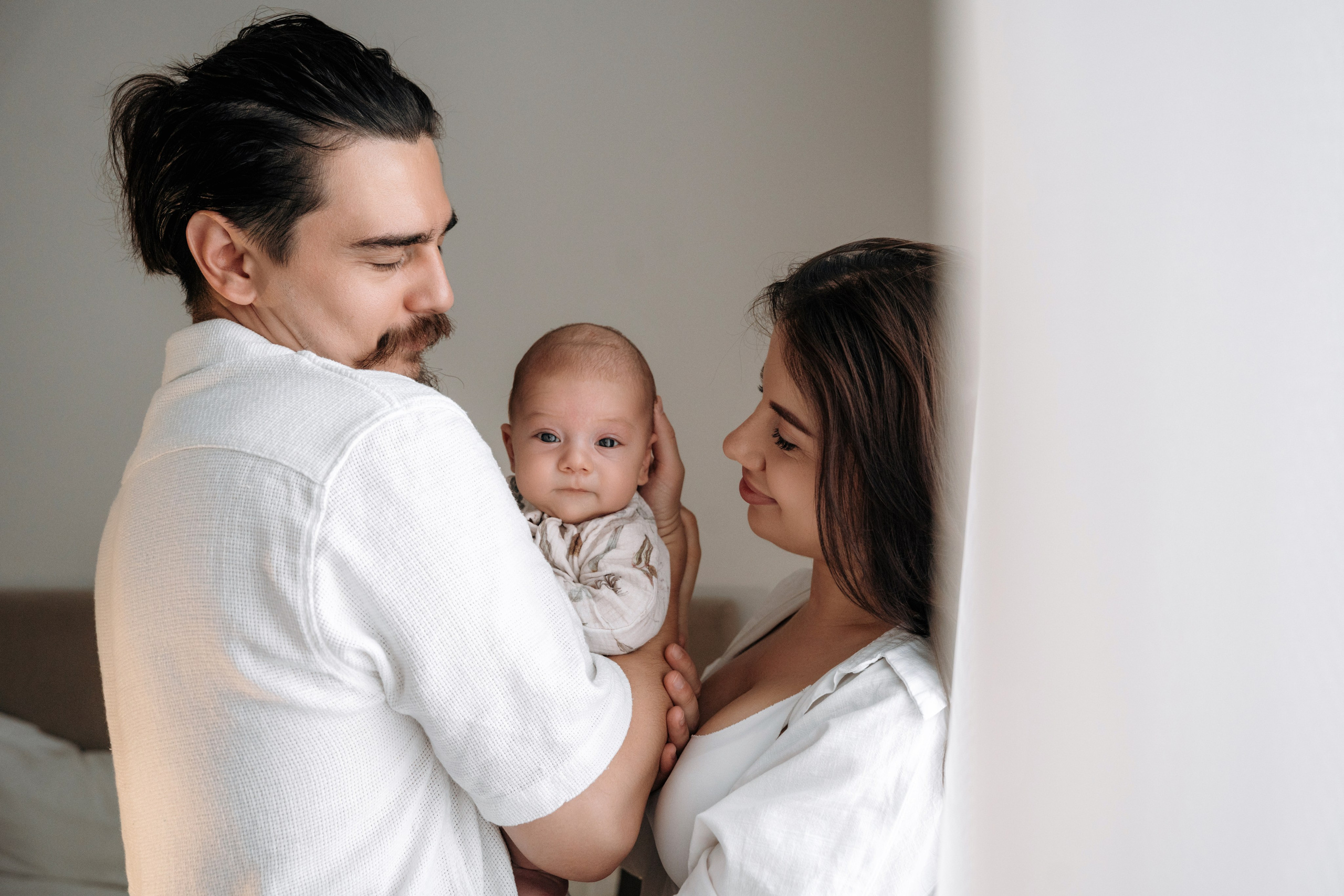 Малыш Марс дома с родителями. Семейный и свадебный фотограф в Ульяновске Арина Авдеева