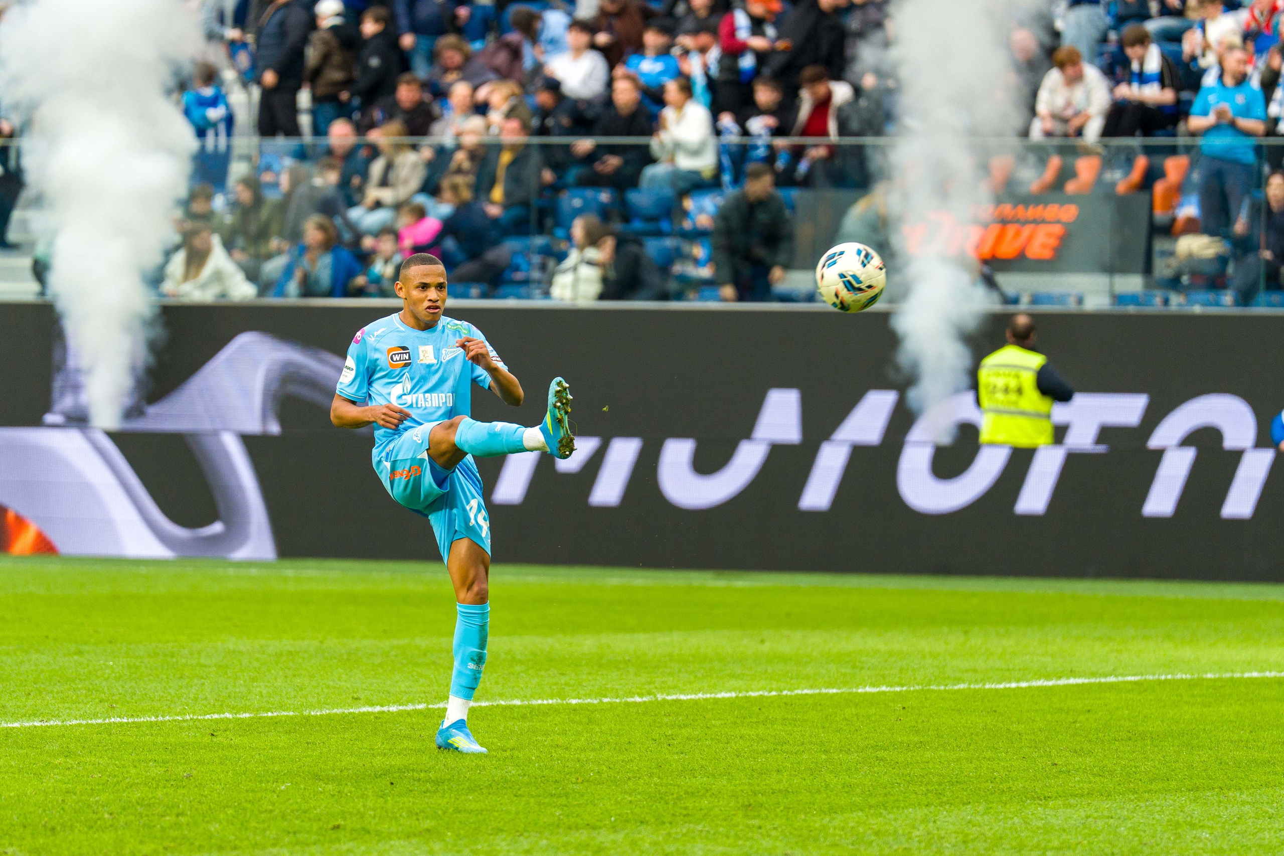 Зенит — Крылья Советов: фотогалерея матча 23-го тура МИР РПЛ на Газпром Арене | Антон Гауф. Спортивный фотограф в Санкт-Петербурге | Антон Гауф