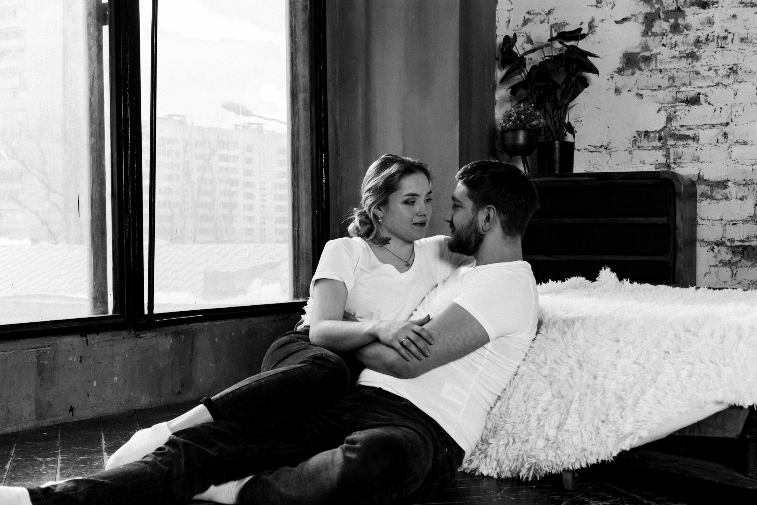 Нежности в студии (Никита, Вера). Портретный и репортажный Фотограф в Москве Александра Комарницкая