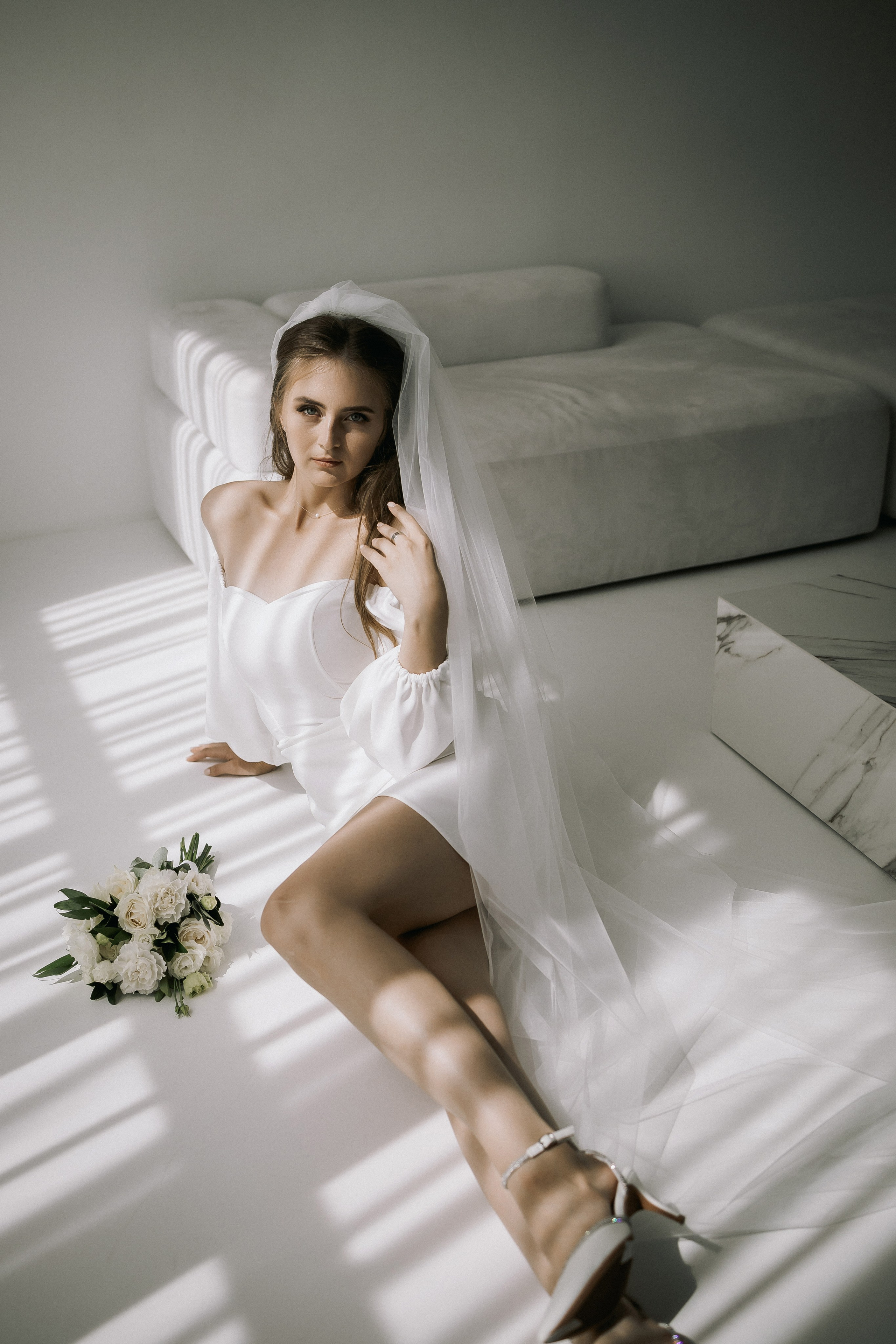 Свадебная прогулка. Эвелина и Дмитрий. Свадебная фотография. Арина Рубах