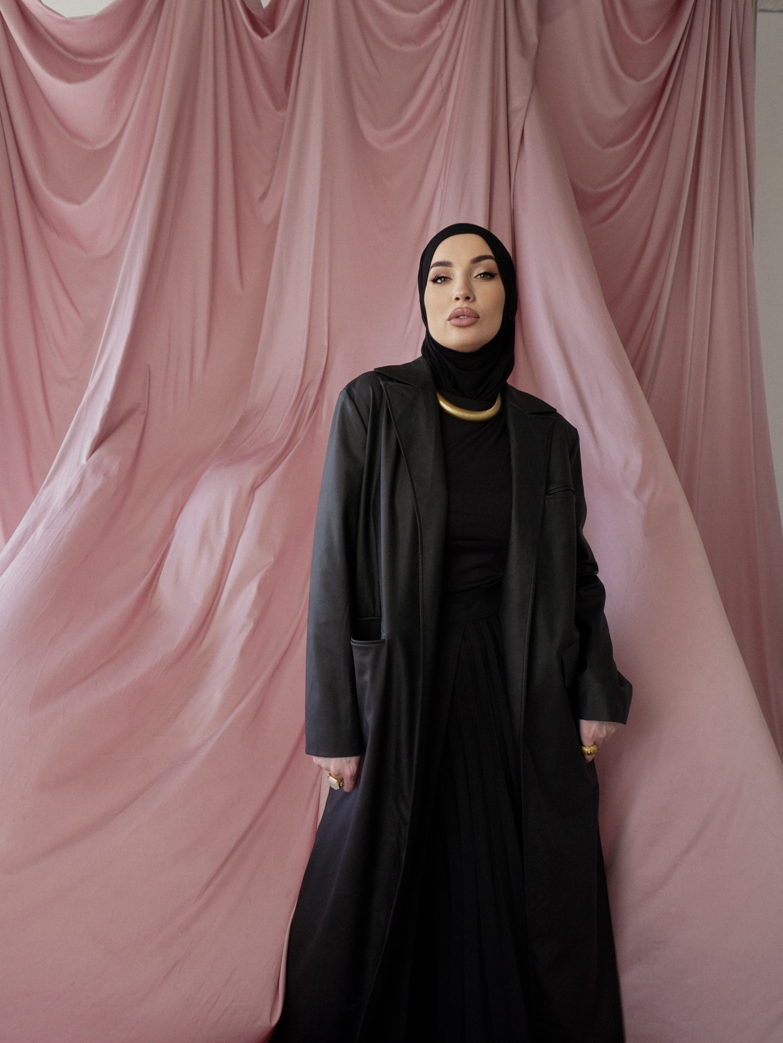 Студийная съемка. Контент фотограф в Ростове-на-Дону Яна Каушан