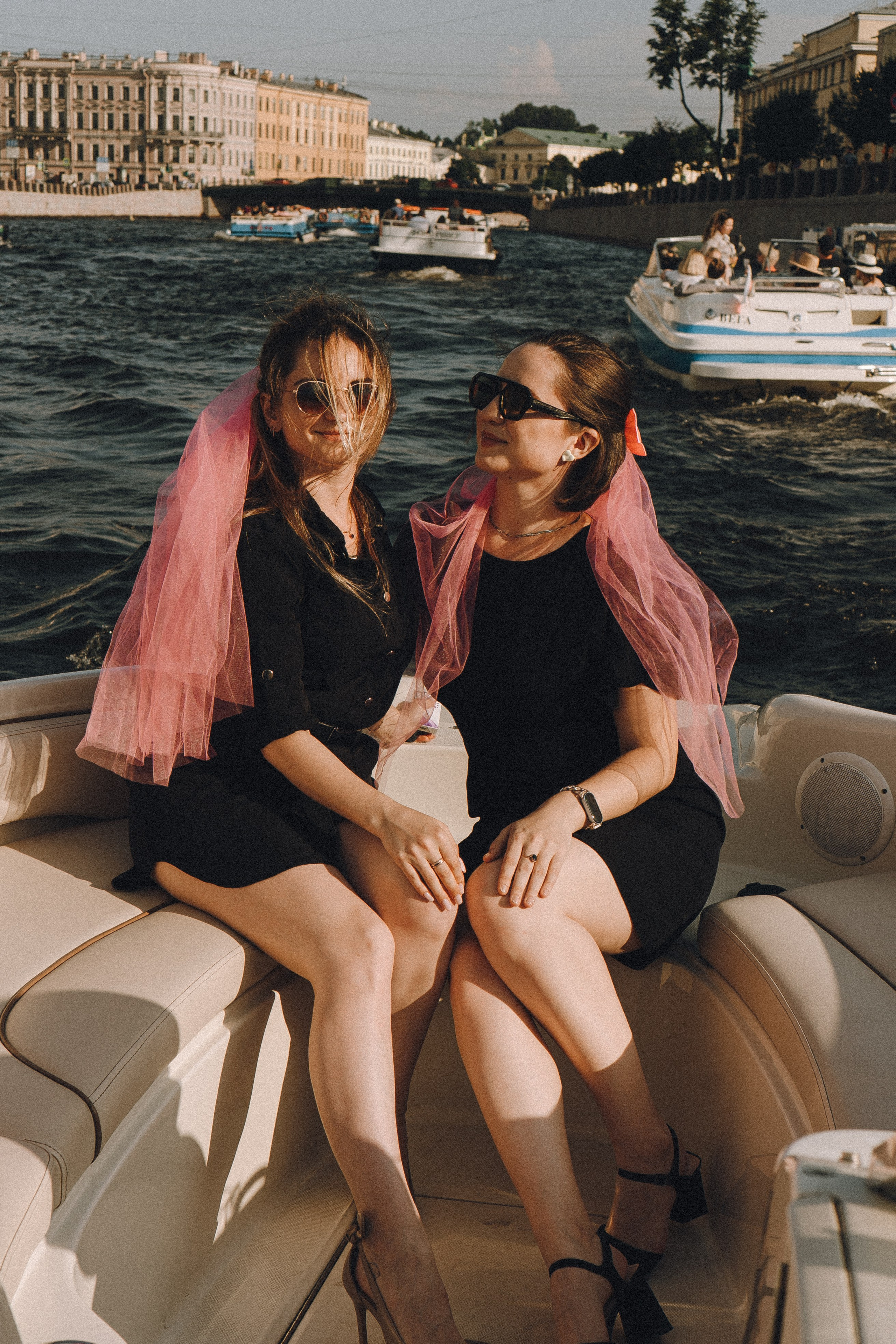 ДЕВИЧНИК НА КАТЕРЕ. Профессиональный фотограф, Санкт-Петербург — Виктория Богомолова