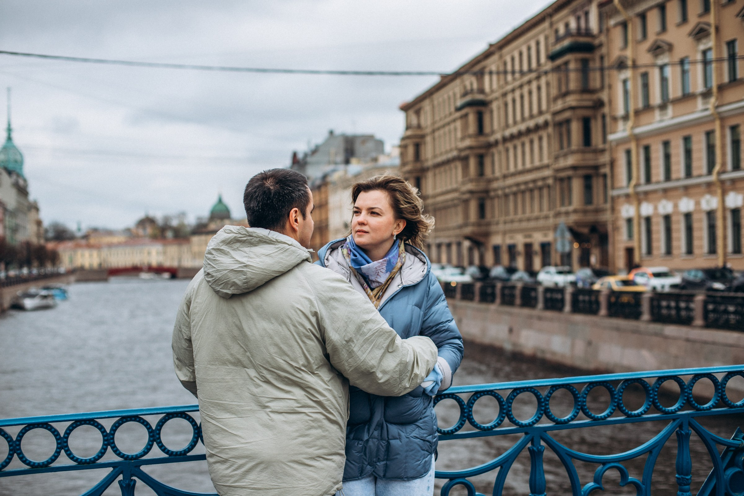 Руслан и Елена в апреле. Фотопрогулка в Петербурге. Индивидуальный и семейный фотограф в Санкт-Петербурге