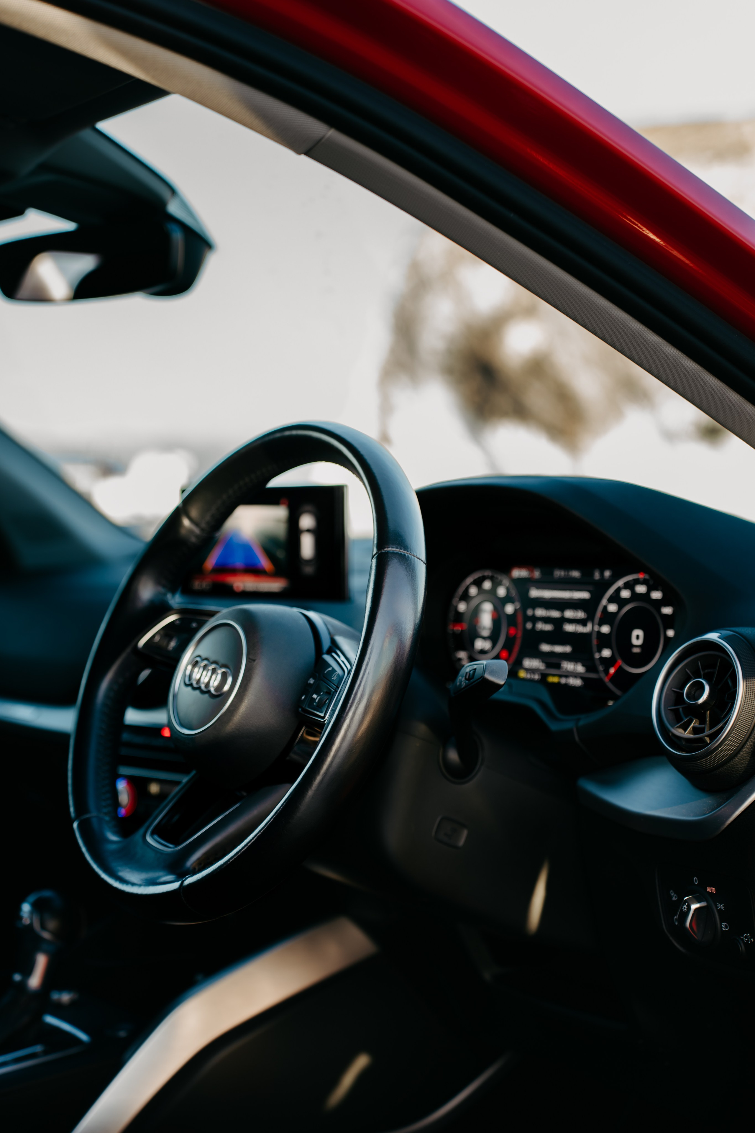 Audi Q2. Фотограф, видеограф и пилот дрона на Байкале