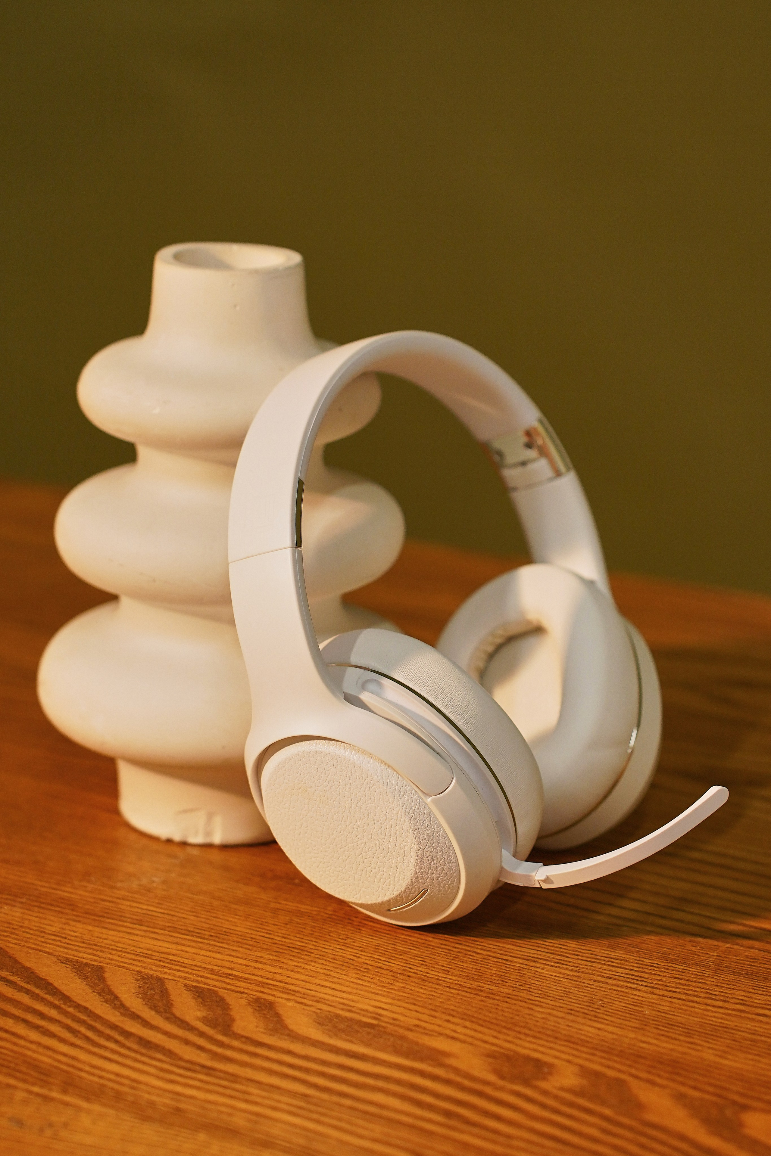 Наушники в интерьере. Фотограф