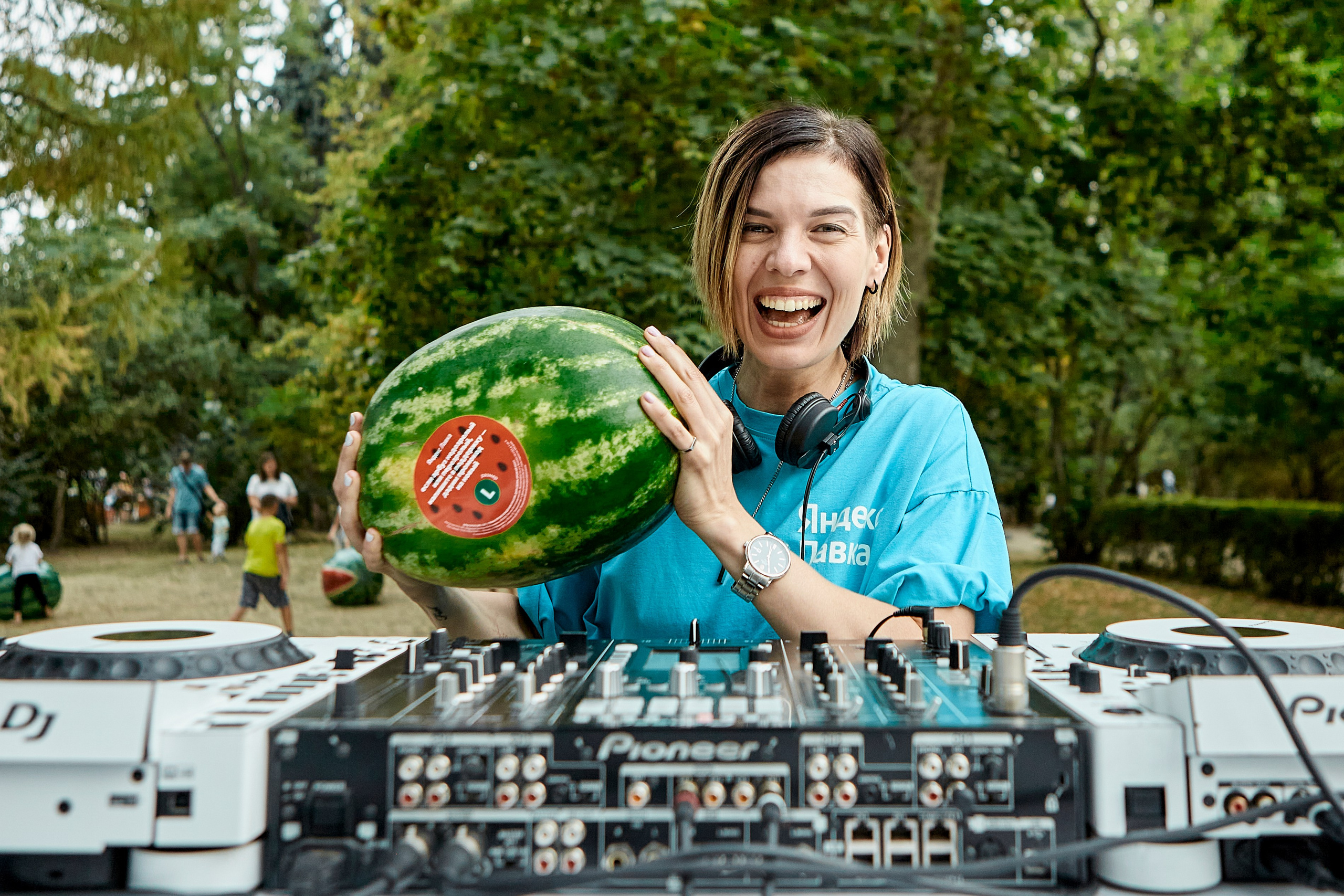 ЯНДЕКС ЛАВКА «АРБУЗНАЯ ФЕЕРИЯ». Фотограф Андрей Егоров