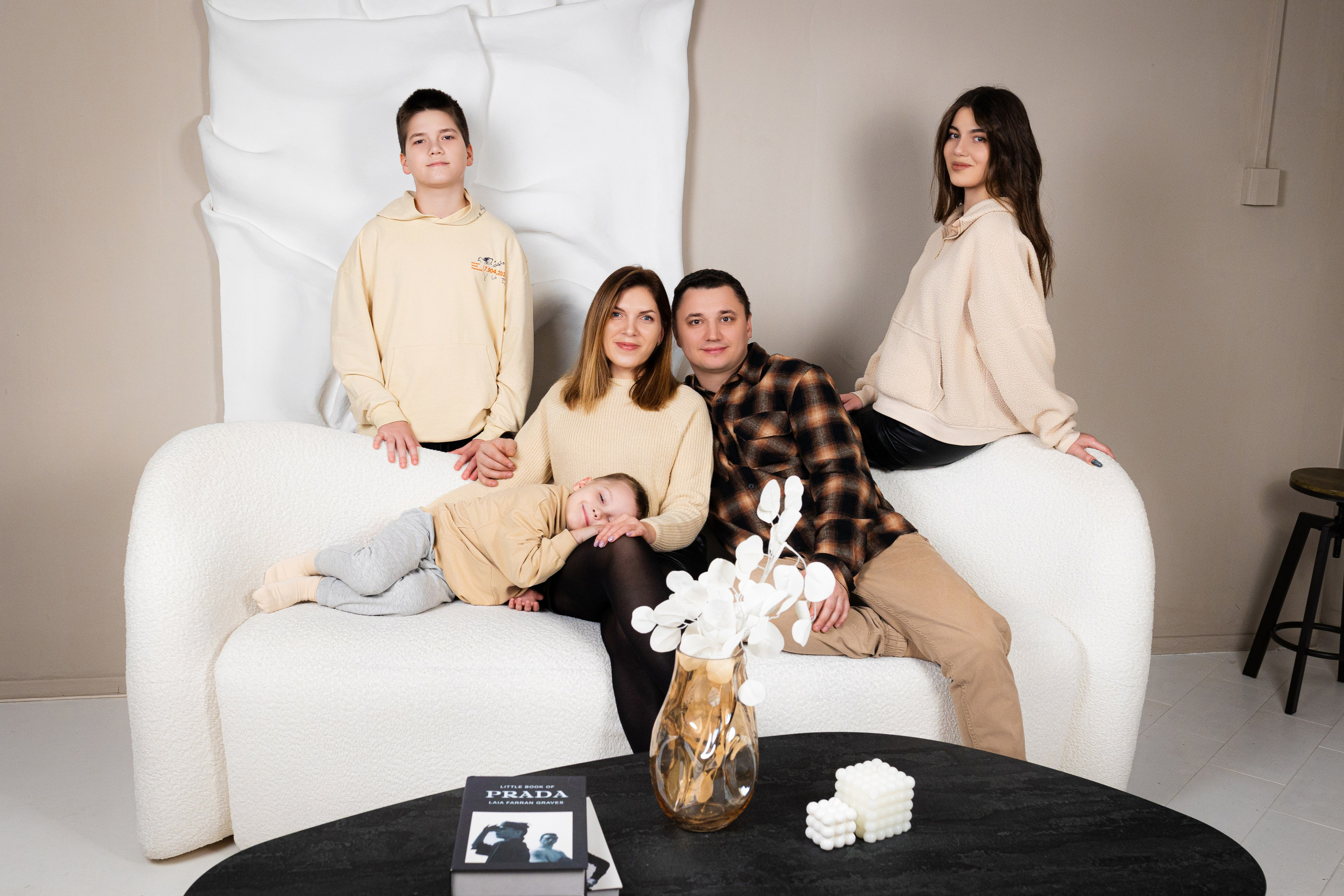 Наталья, Владимир, Лера, Матвей и Тимур. Фотограф ВИКА МЕДУЗА