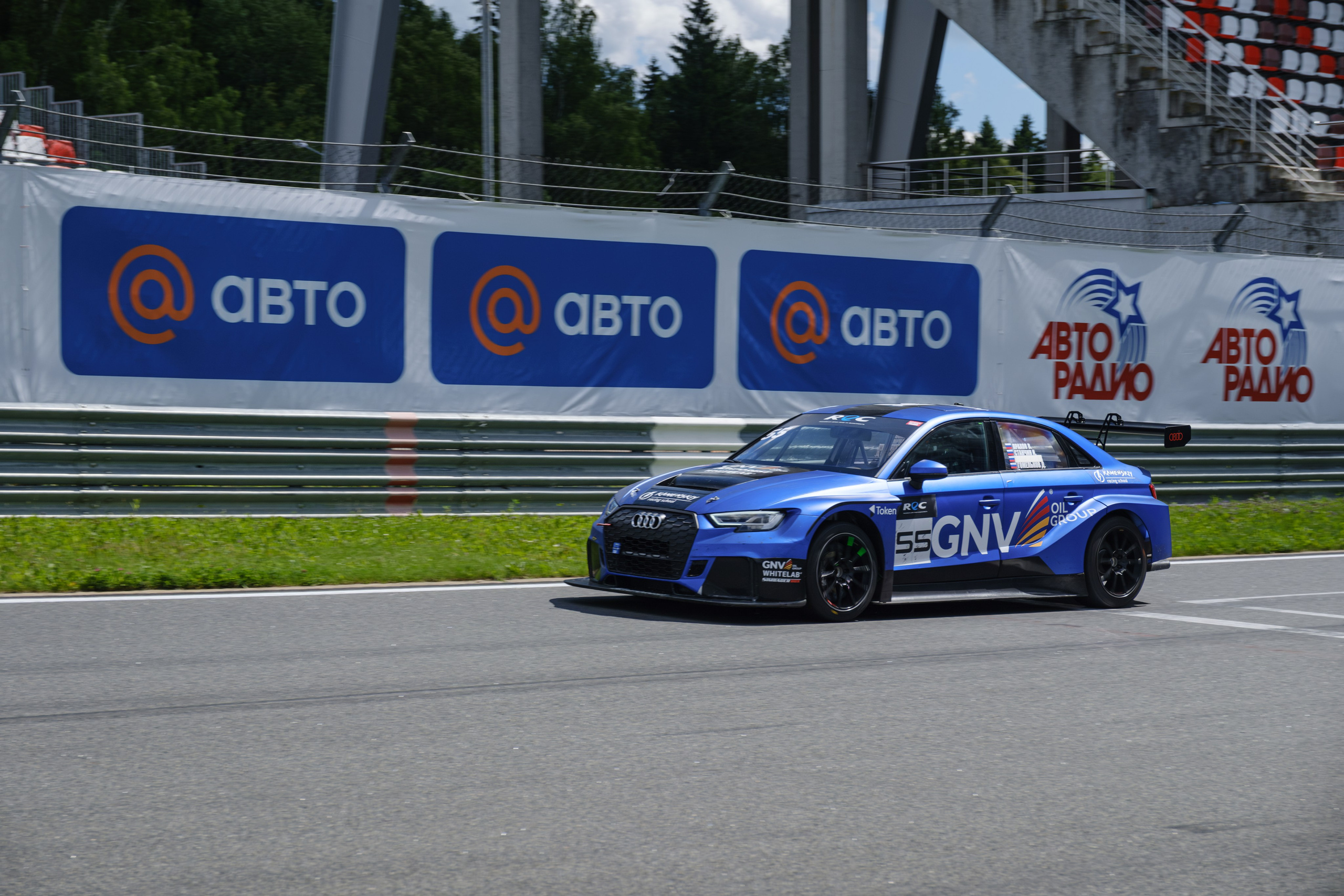 Российская серия гонок на выносливость. Авто и мотоспорт — фотограф Антон Медведев iCoguar