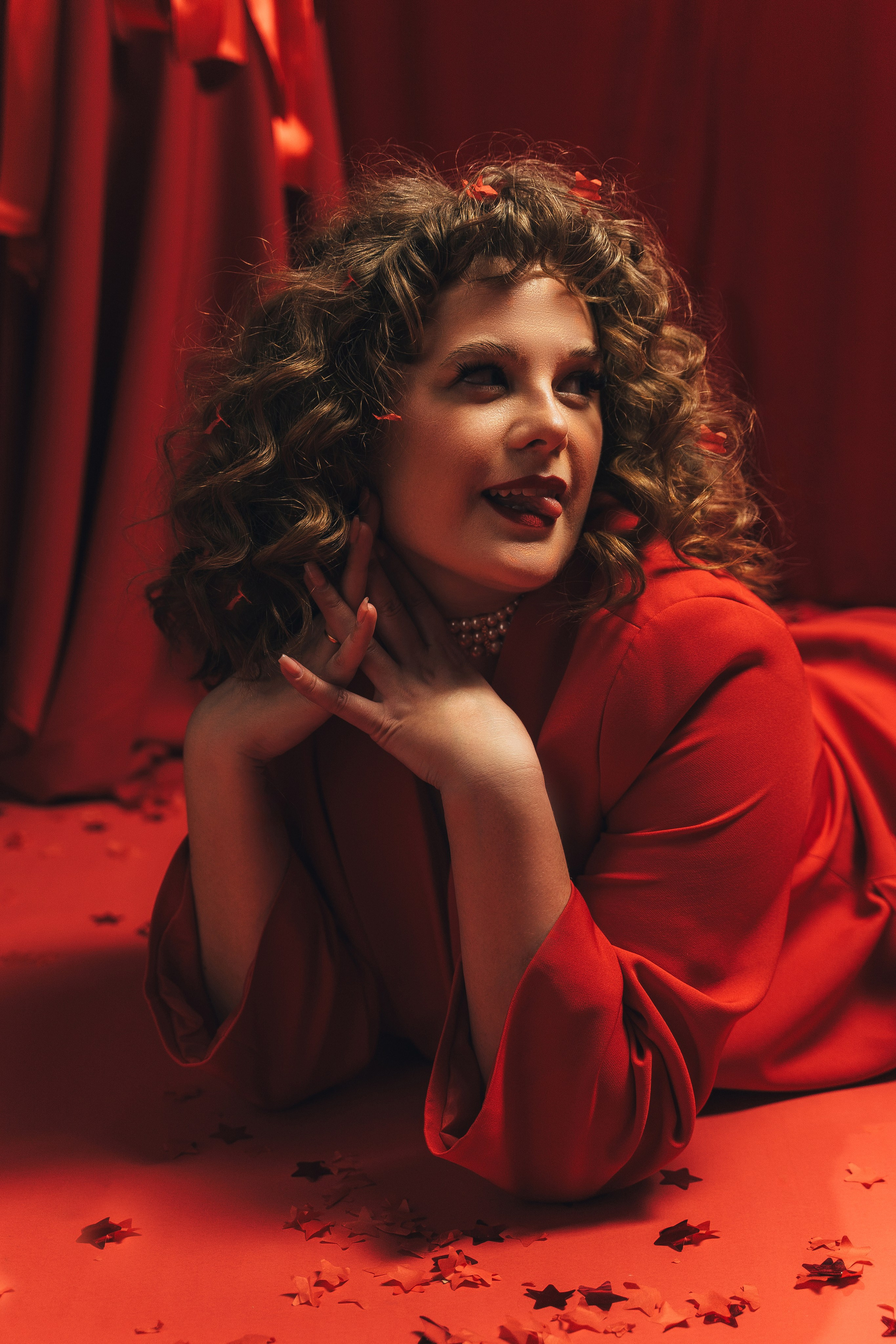 Ledy in Red. Выпускной школьный альбом в Орске и Москве — Фотограф Наталья Лаптова