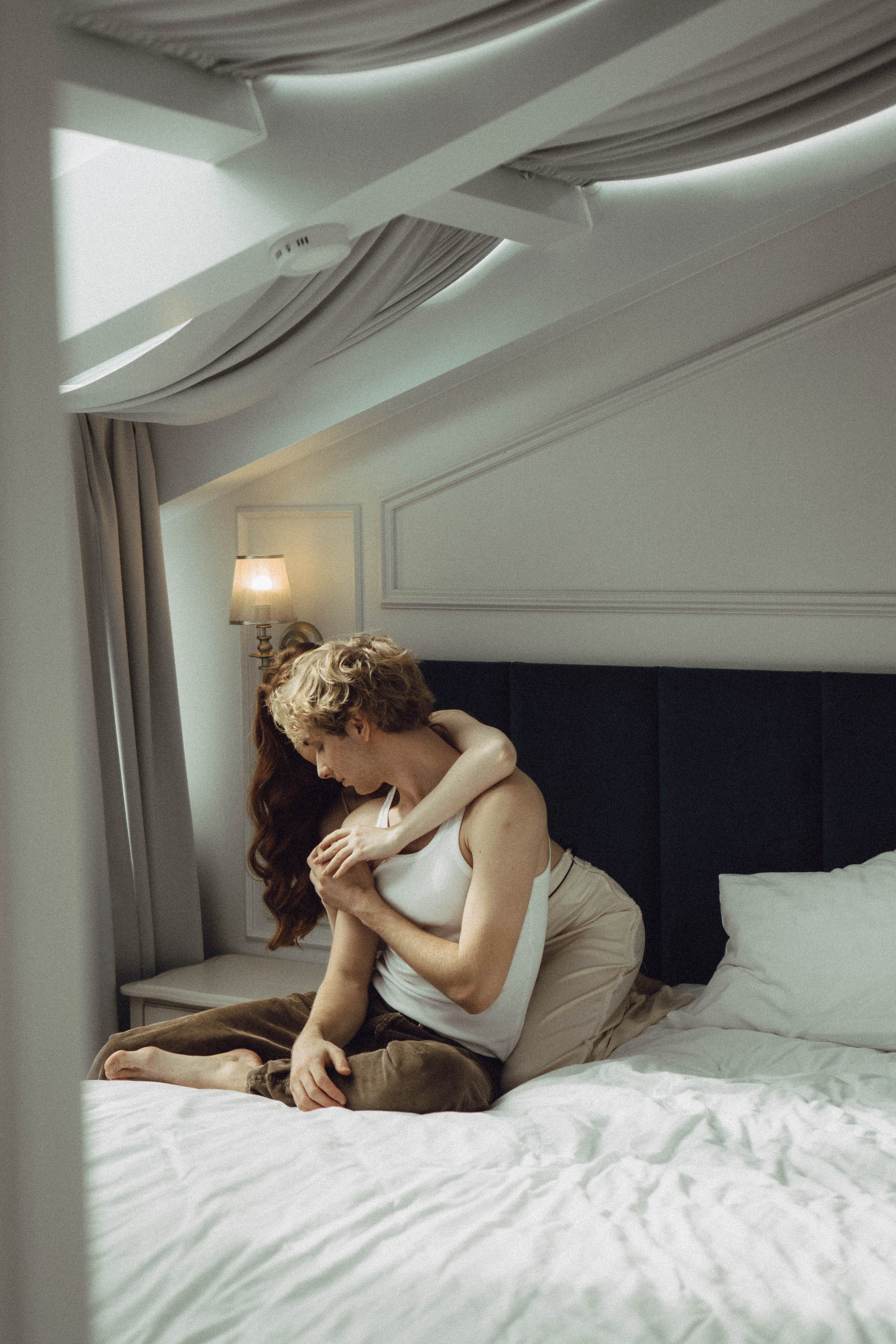 СВАДЕБНАЯ СЬЕМКА В ОТЕЛЕ. СБОРЫ ЖЕНИХА И НЕВЕСТЫ И ТАКЖЕ ТОР И ПОДГОТОВКА К ПРОГУЛКЕ. Профессиональный фотограф, Санкт-Петербург — Виктория Богомолова