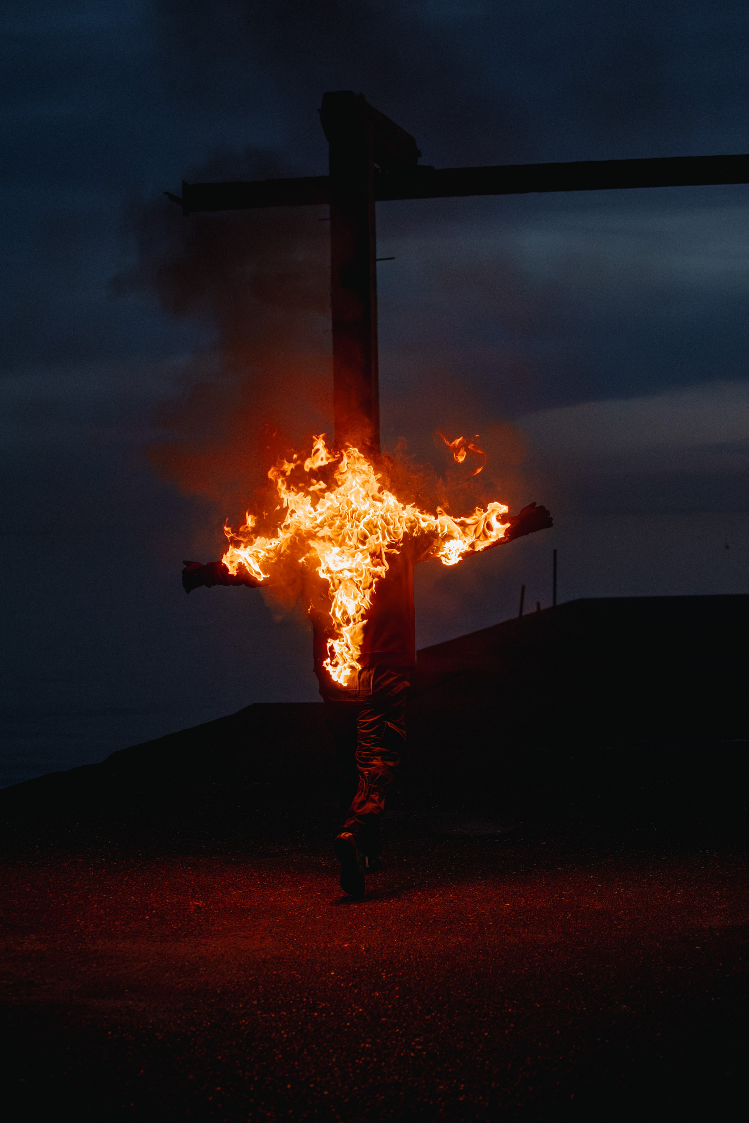 With fire. Photographer in Saint-Petersburg and Moscow Max Spector