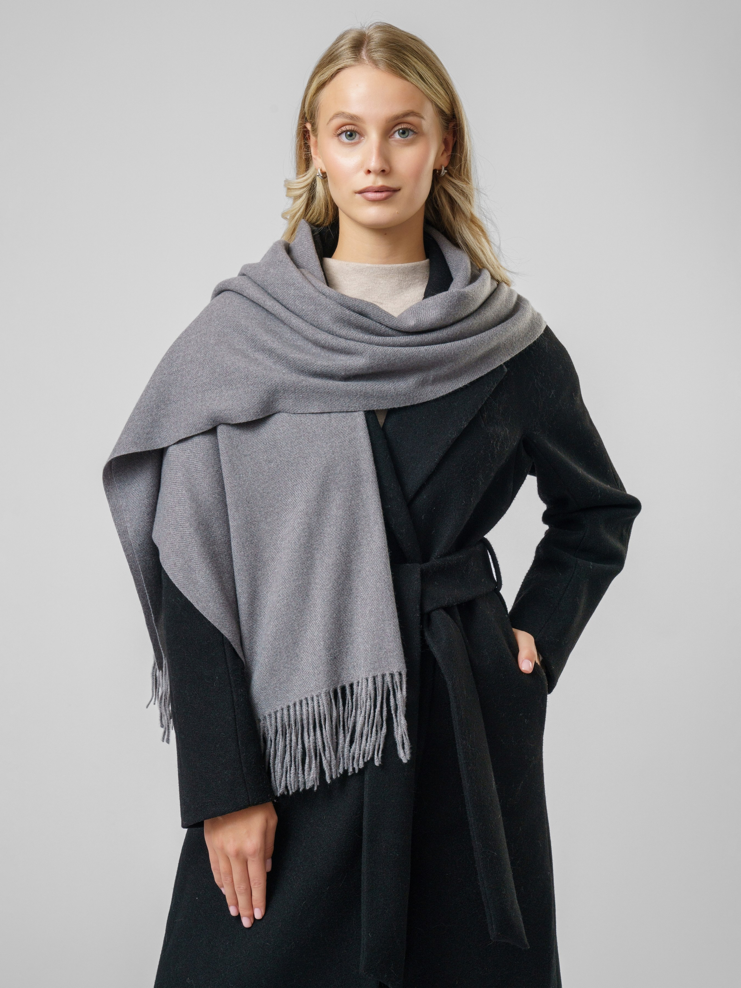 Яна, 40-42 р-р, рост 175. KED Production — продакшн из СПб. Создаём фото, видео и контент, который помогает брендам и селлерам продавать больше