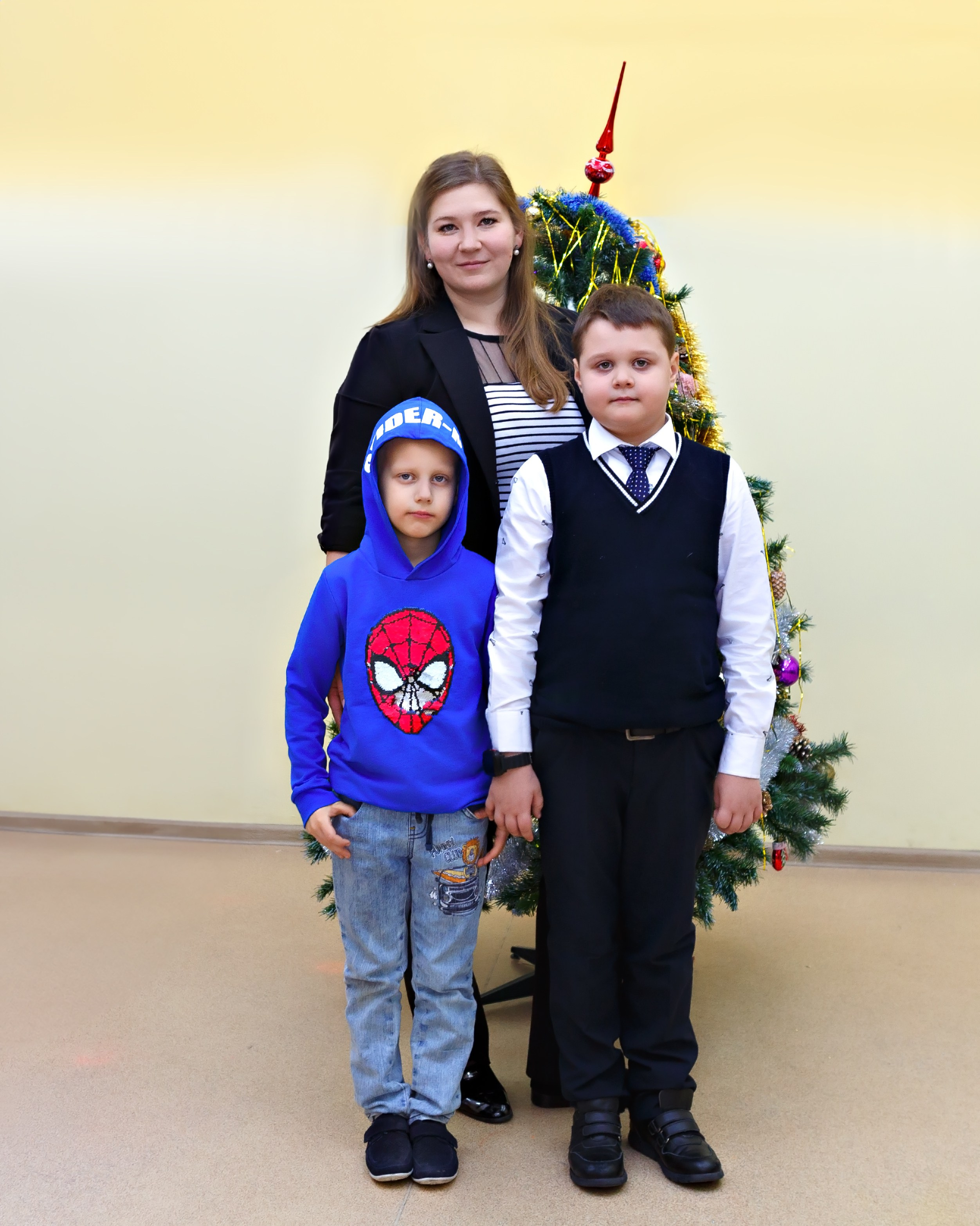 Новогодний утренник в школе. Выпускные альбомы и школьный фотограф в Подольске, Троицке, Щербинке, Москве и Московской области