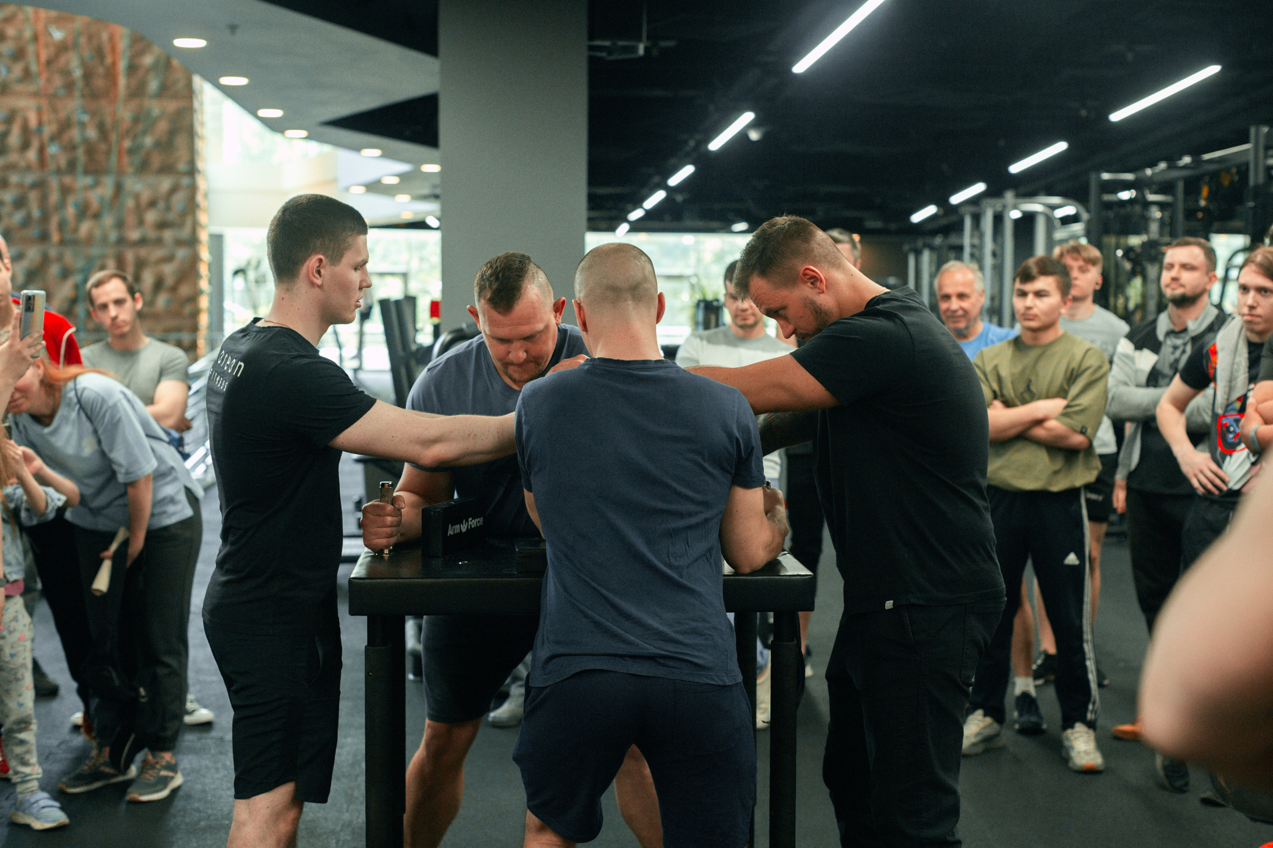 Соревнования по армрестлингу