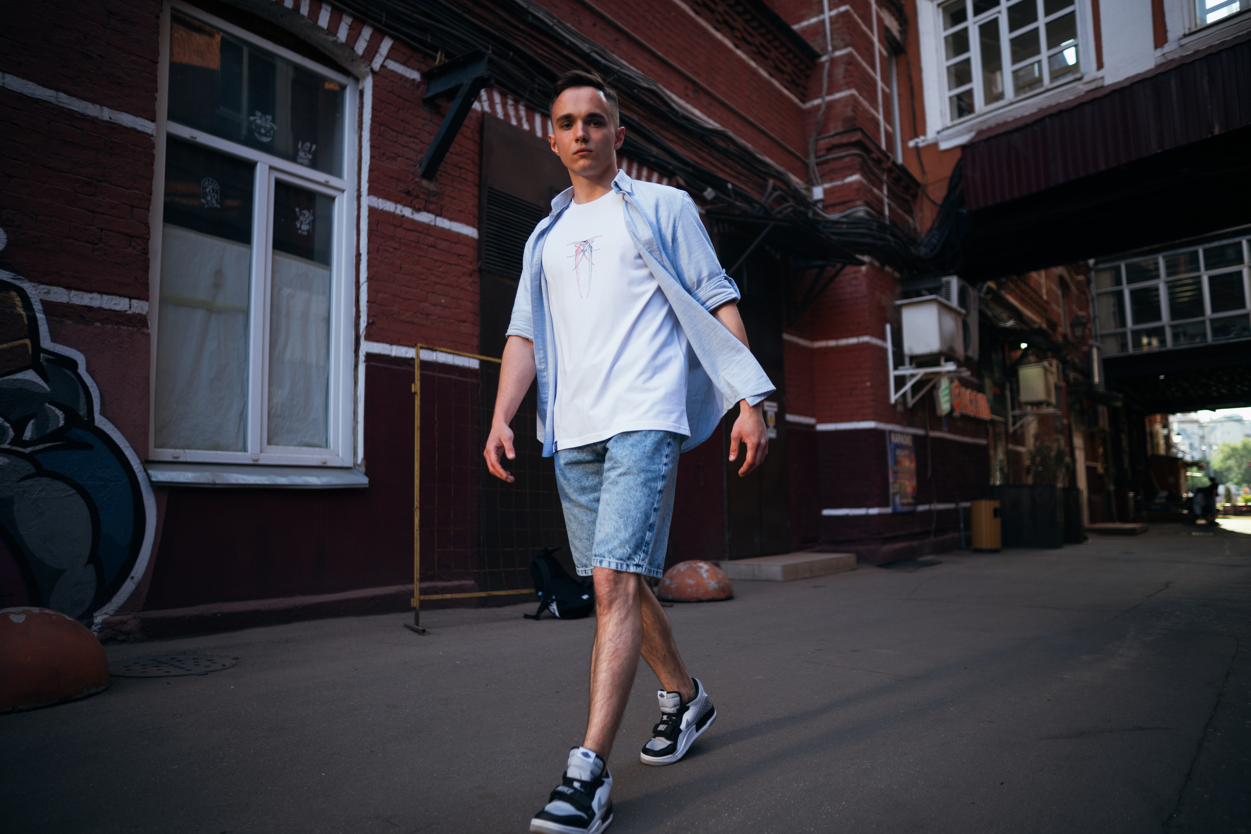 Слава улица