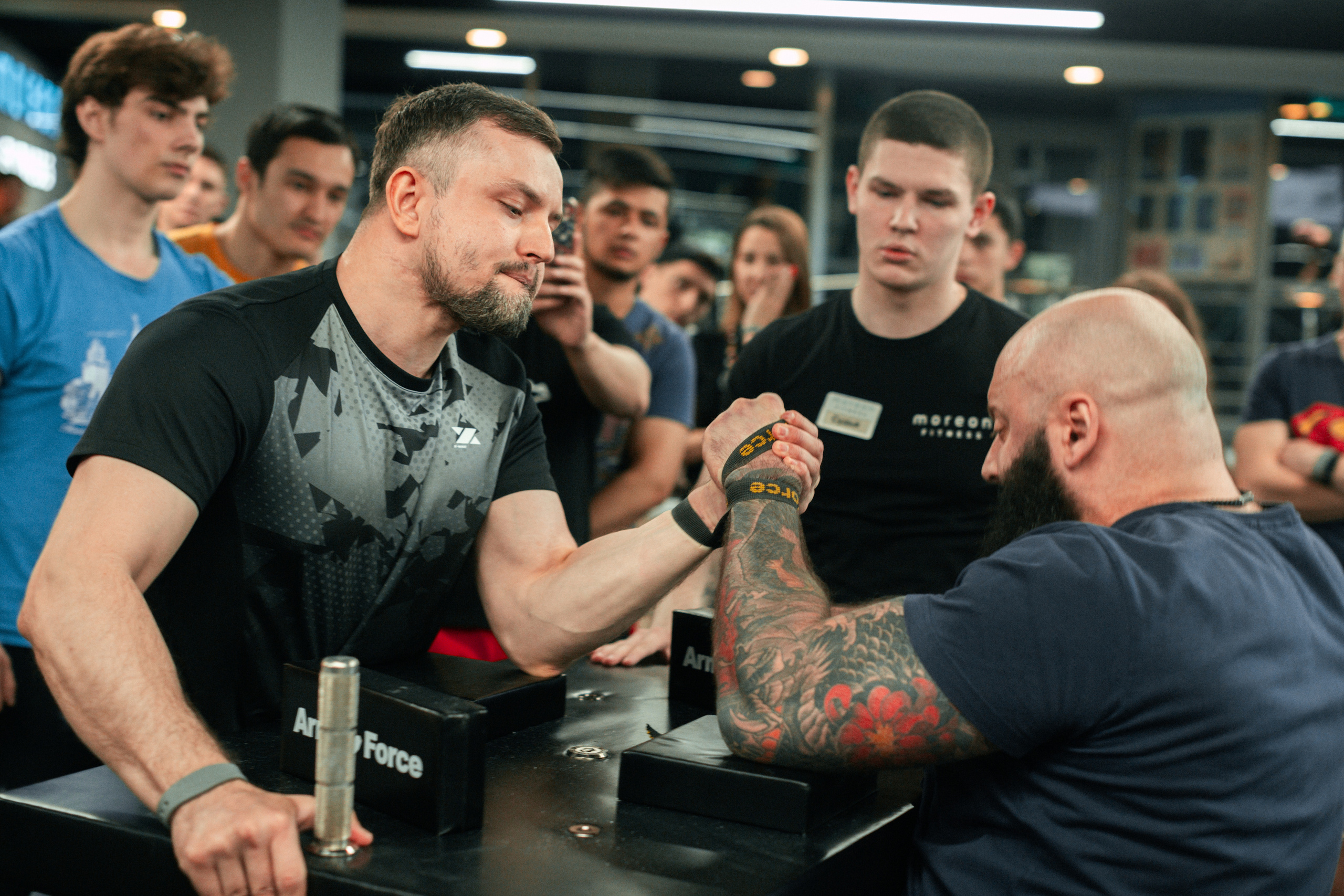 Соревнования по армрестлингу