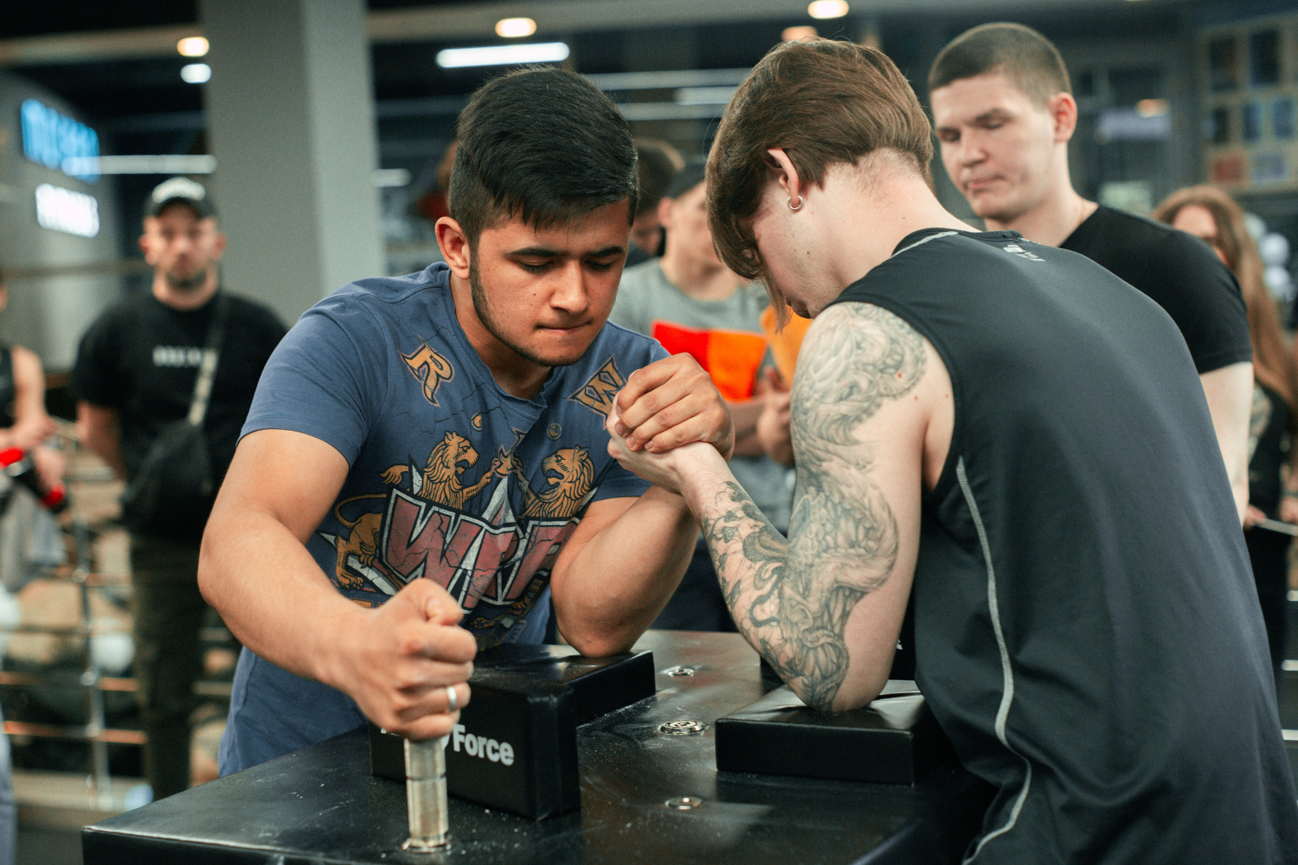 Соревнования по армрестлингу