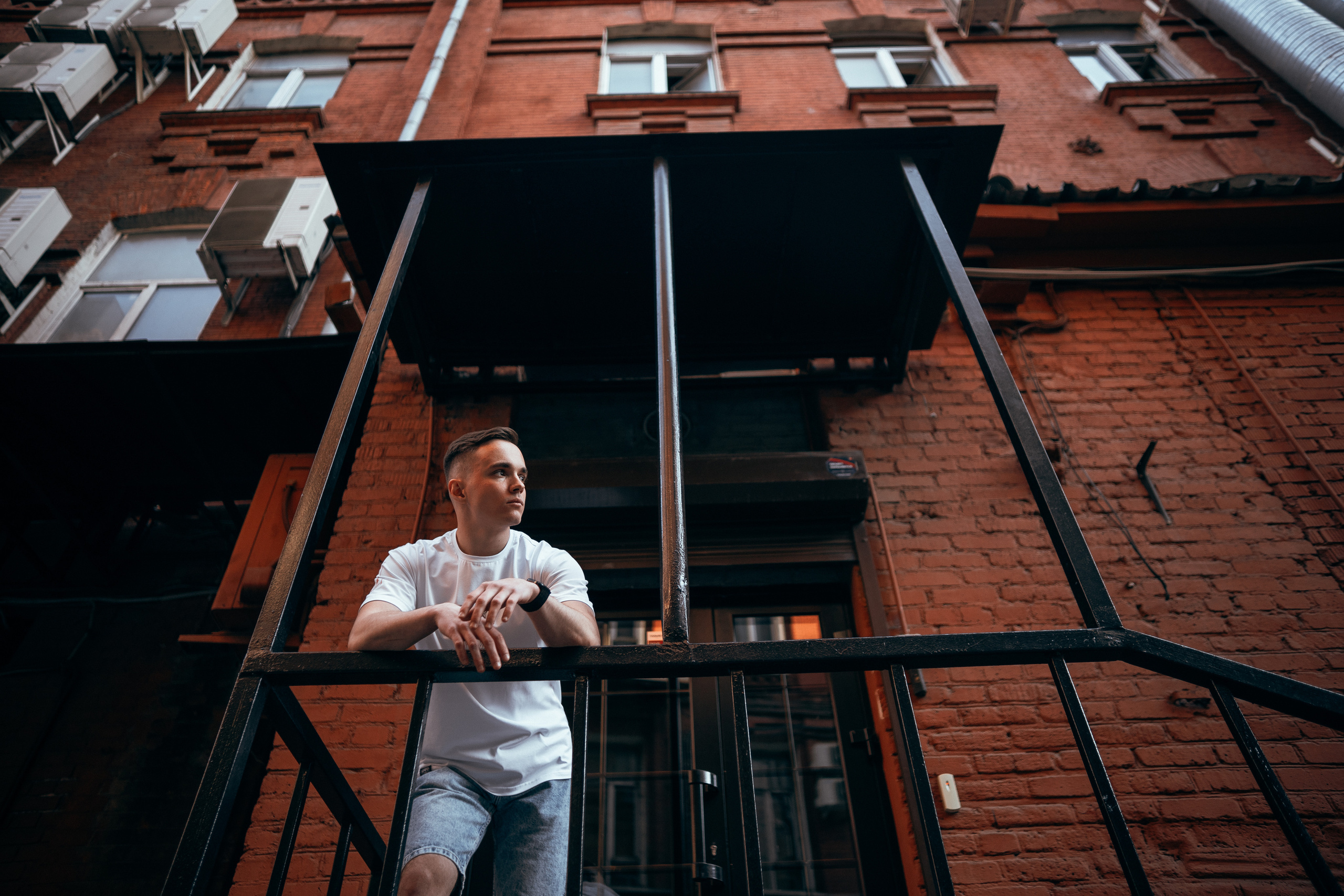 Слава улица