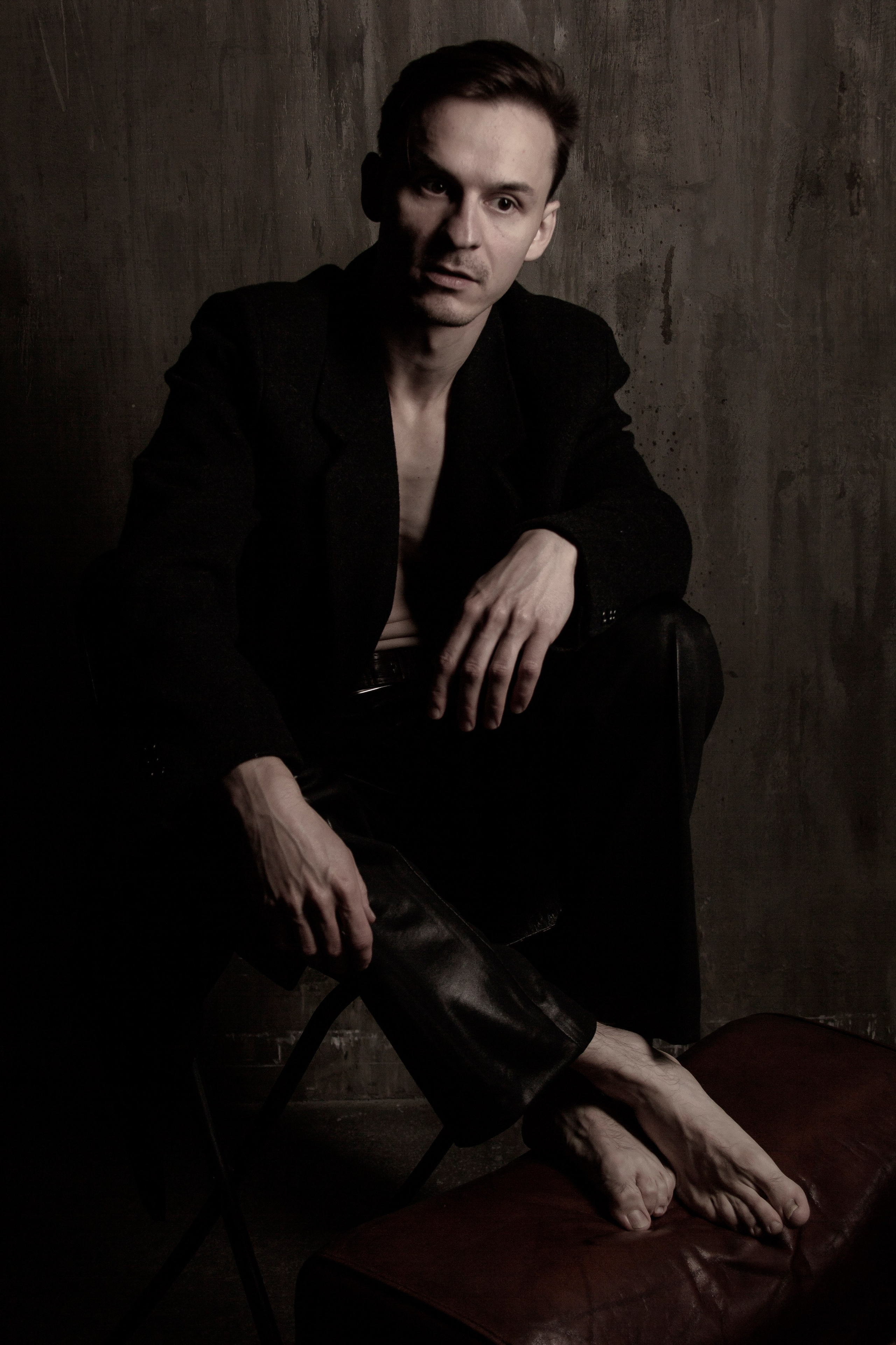 Фотосессия «Черное пальто». Портретный фотограф в Москве и Московской области Гнутиков Сергей