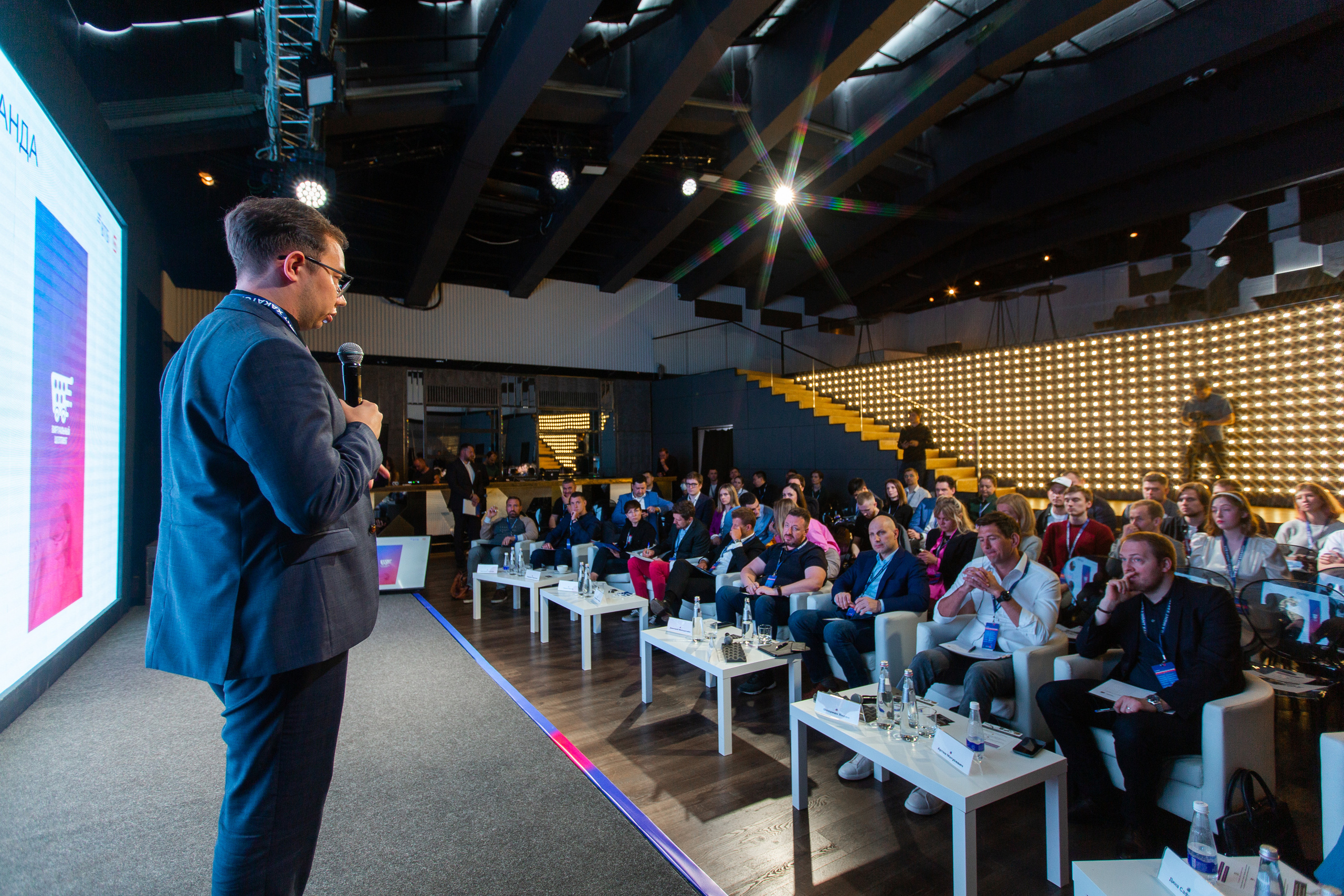 Хакатон ВТБ и магнит. Фотограф в Москве Десятова Ксения