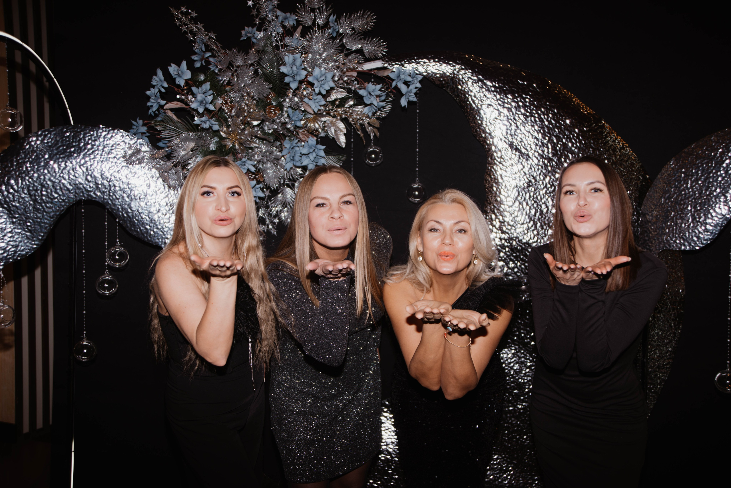 Праздник в стенах клубного пространства «Своя Среда». Ксения Glossa. Портретный и репортажный фотограф в Самаре