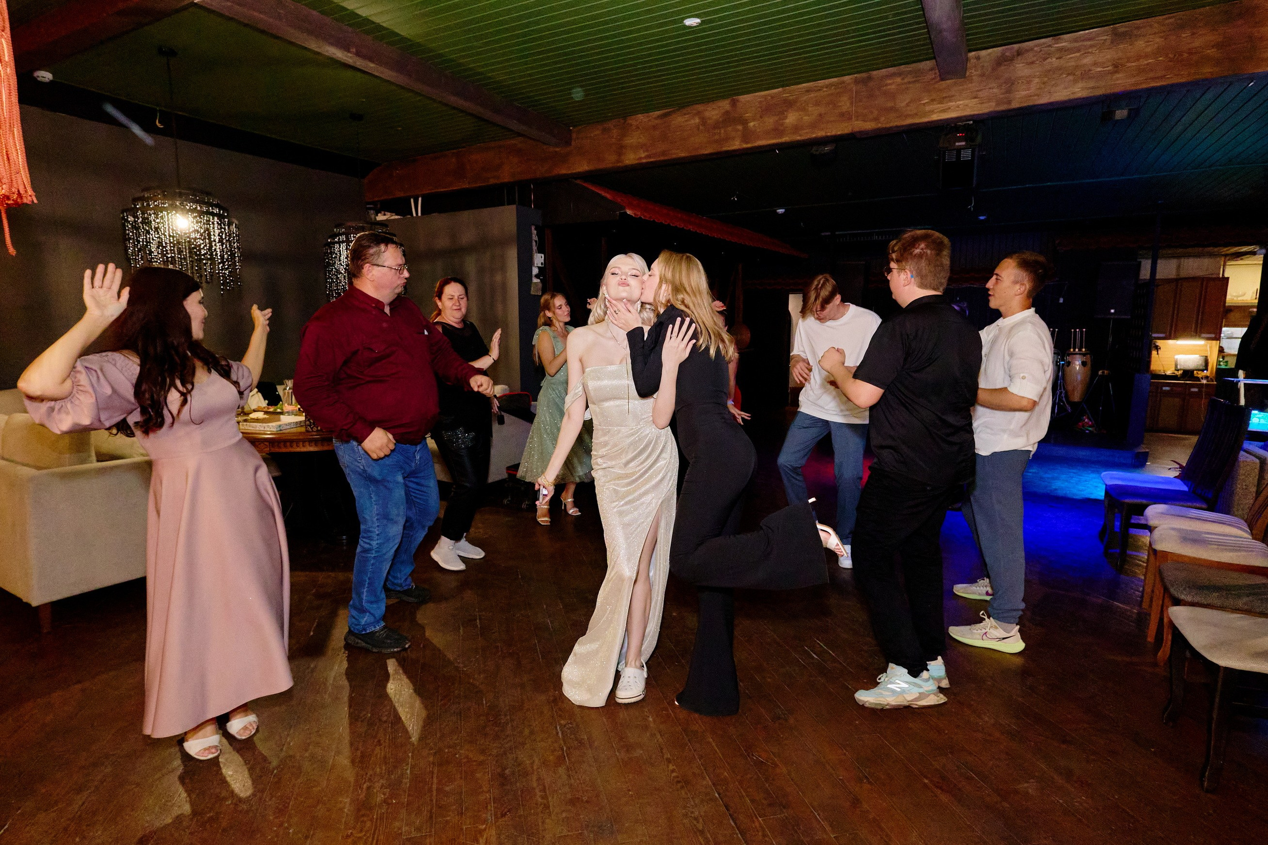 Выпускной 35 Сош. Фотограф Выпускные альбомы Таганрог Сергей Коробченко