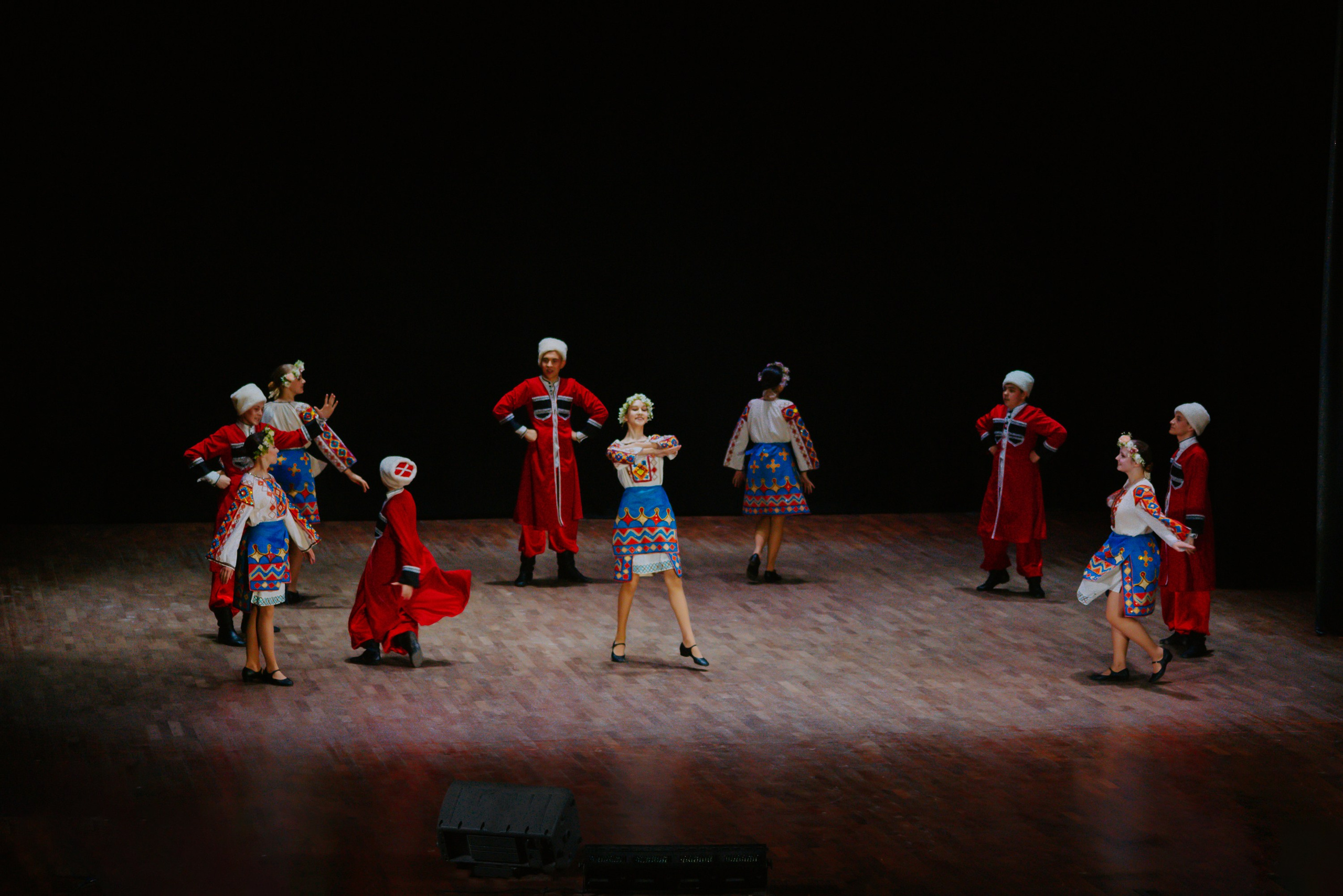 «Уральский сувенир». Концерт танцевальной студии. Фотограф в Челябинске Ополихина Анна