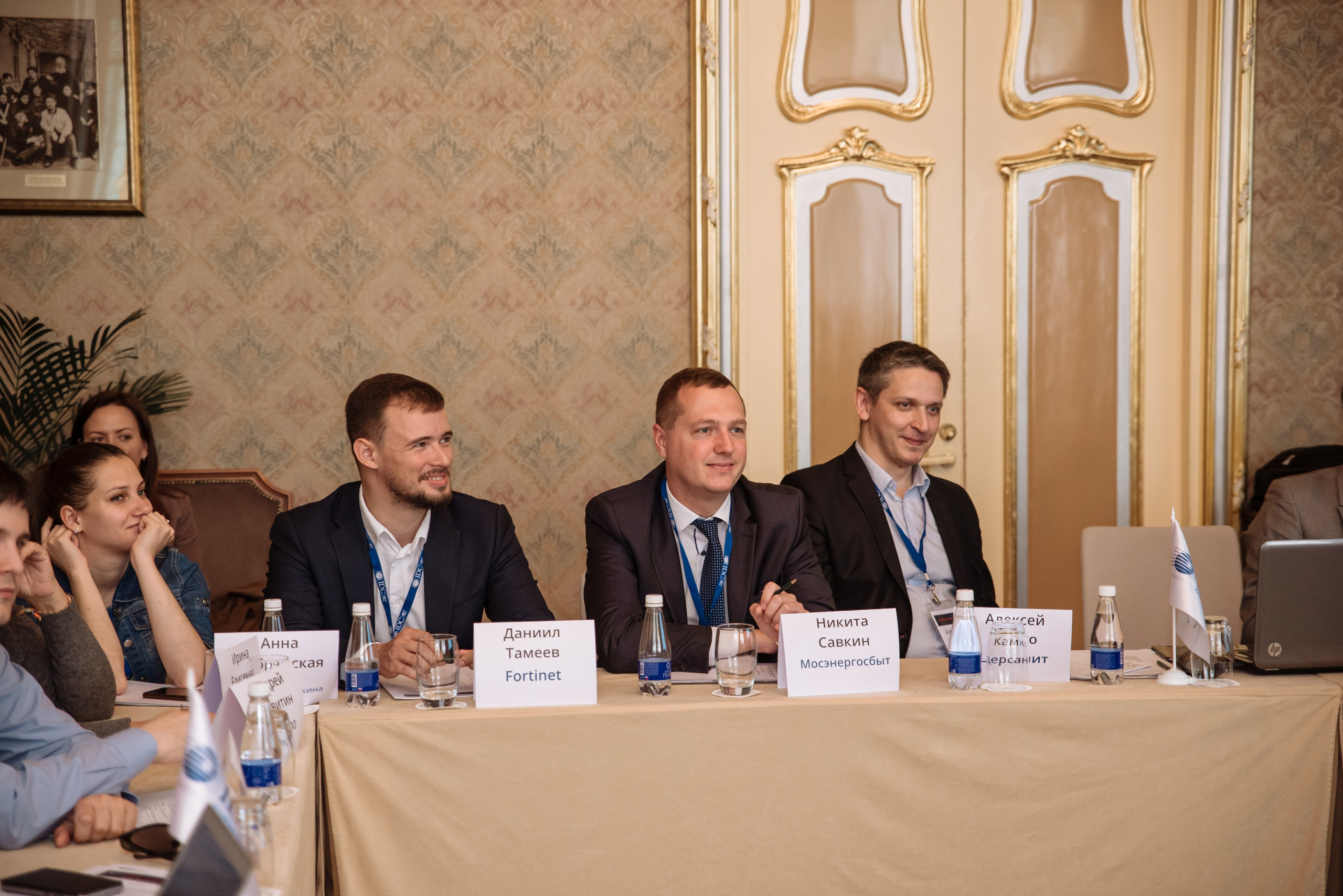 Frontinet_metropol. Антон Гошовский - свадебный и семейный фотограф в Москве и Крыму