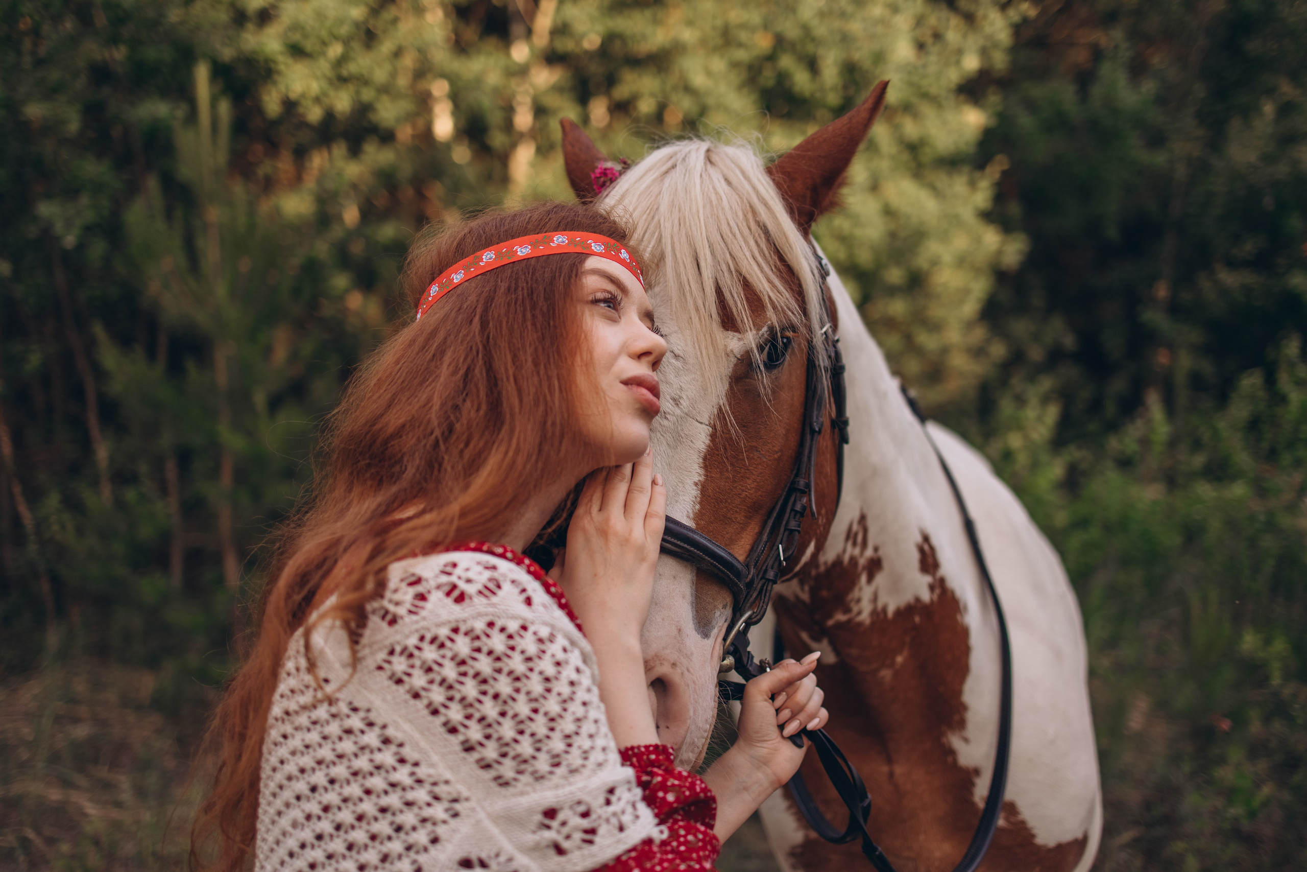 Фотоистория Кристина с лошадкой. Семейный и детский фотограф Оля в Тюмени
