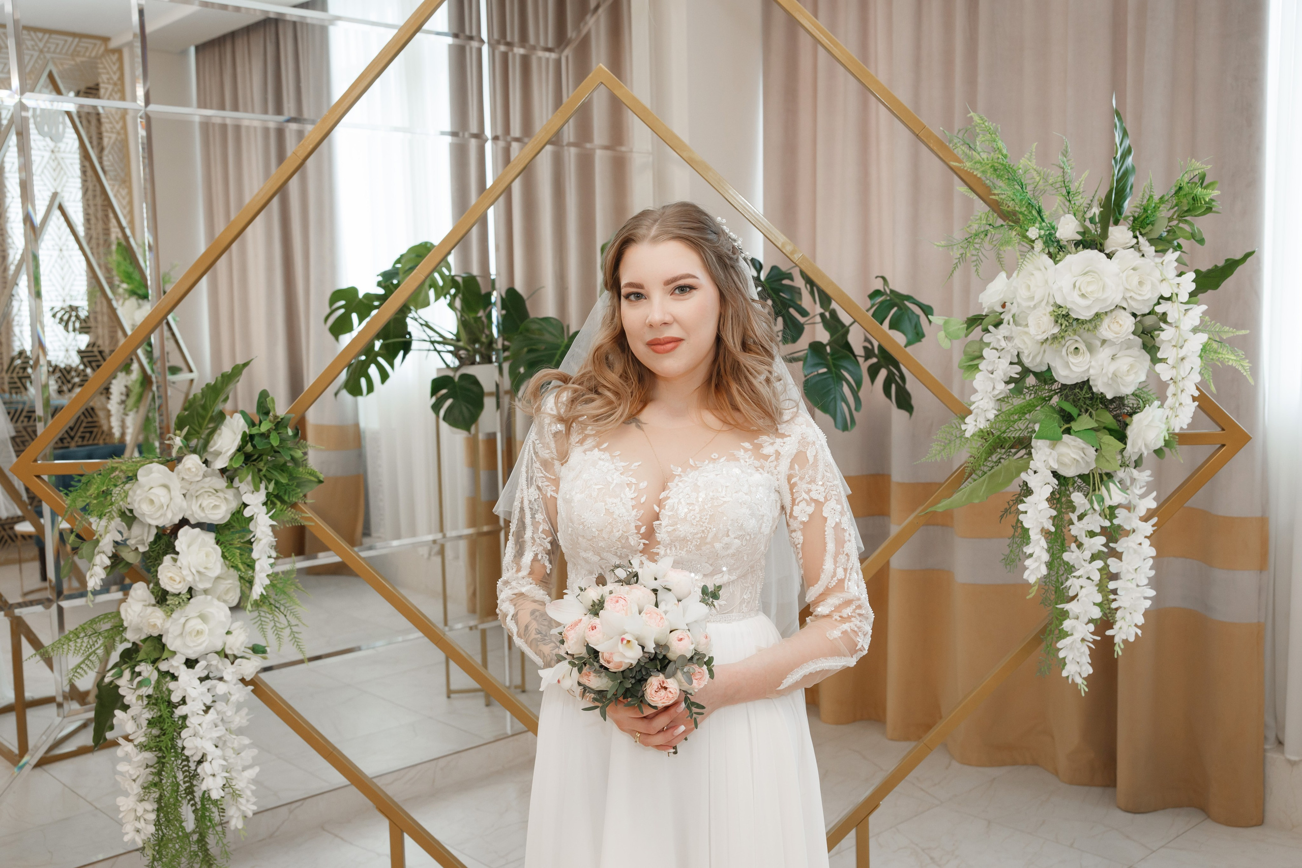 Варя и Денис, 4 ЗАГС + банкет. Свадебный и репортажный фотограф (Москва, Королев и другие)