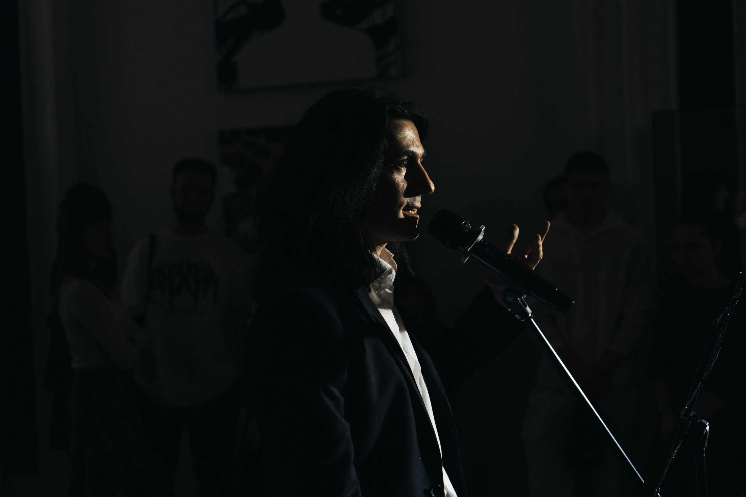 Выставка Юрия Литарова. Всё рождается. Всё продолжается. Портретный фотограф Нижний Новгород