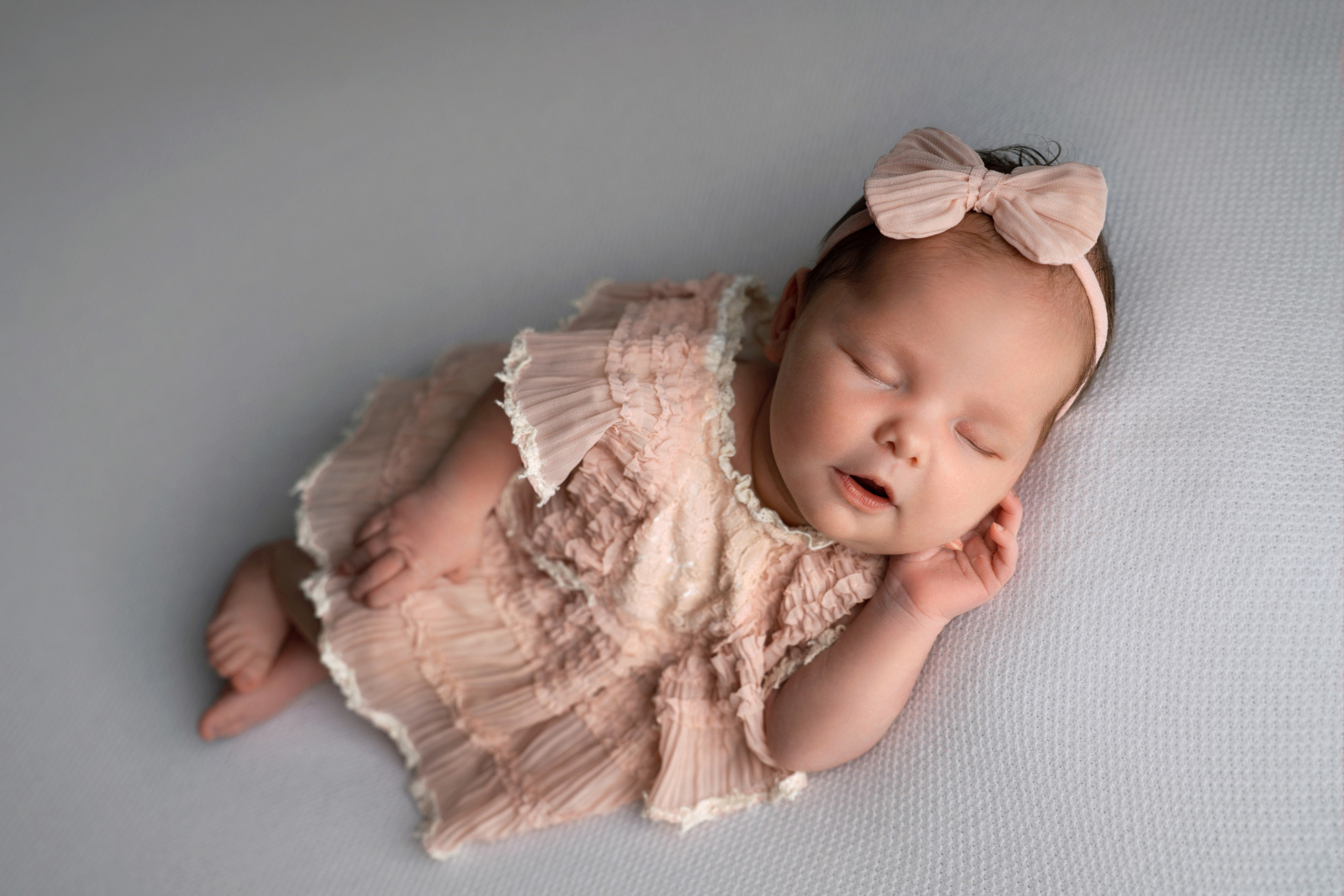 Ньюборн. Фотограф новорожденных Оренбург и свадебный фотограф Оренбург