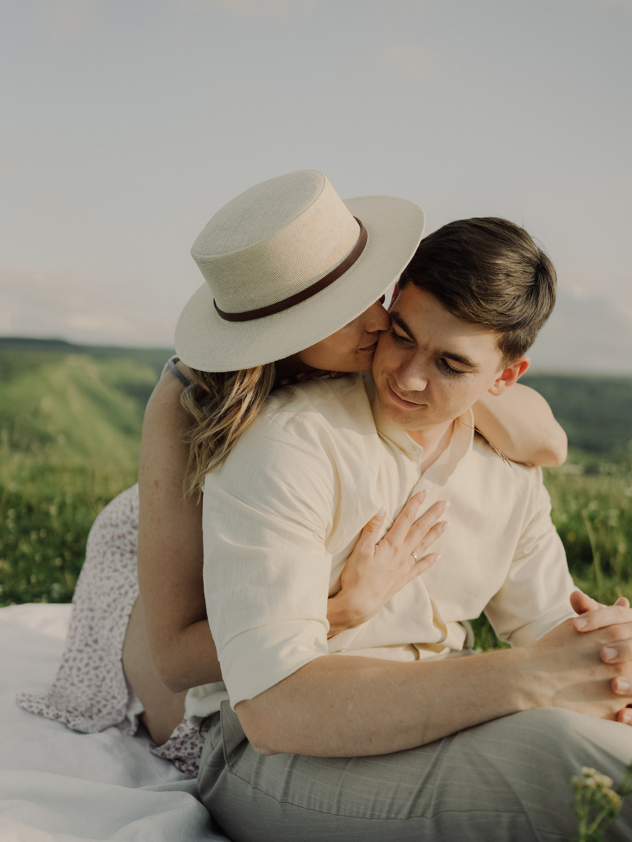 Съемка Love story (лавстори) Юлии и Даниила. Свадебный фотограф Ирина Беляева Пятигорск|Кисловодск|Эльбрус|Домбай