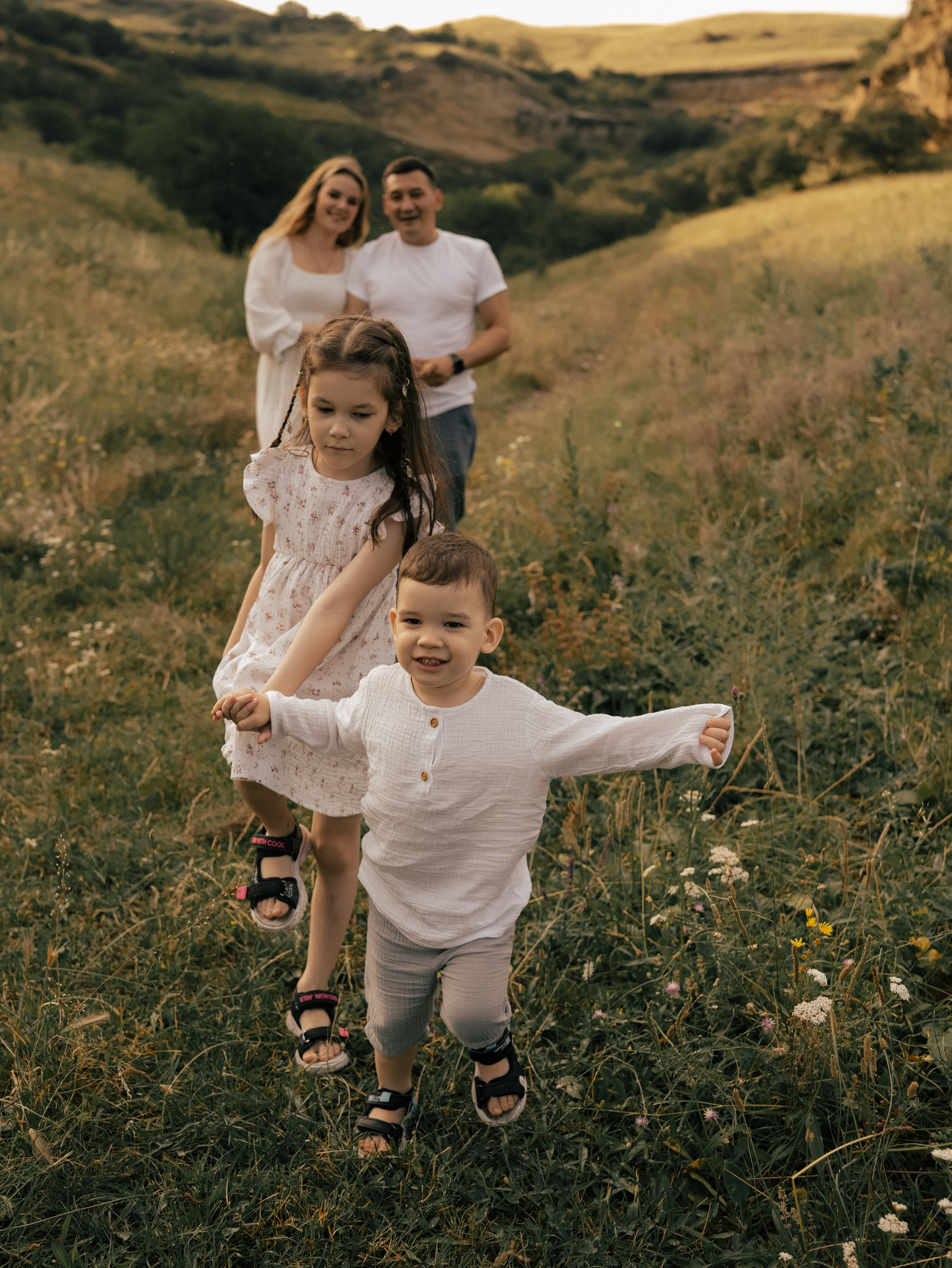 Семейная съемка Алисы и Романа с детьми. Свадебный фотограф Ирина Беляева Пятигорск|Кисловодск|Эльбрус|Домбай