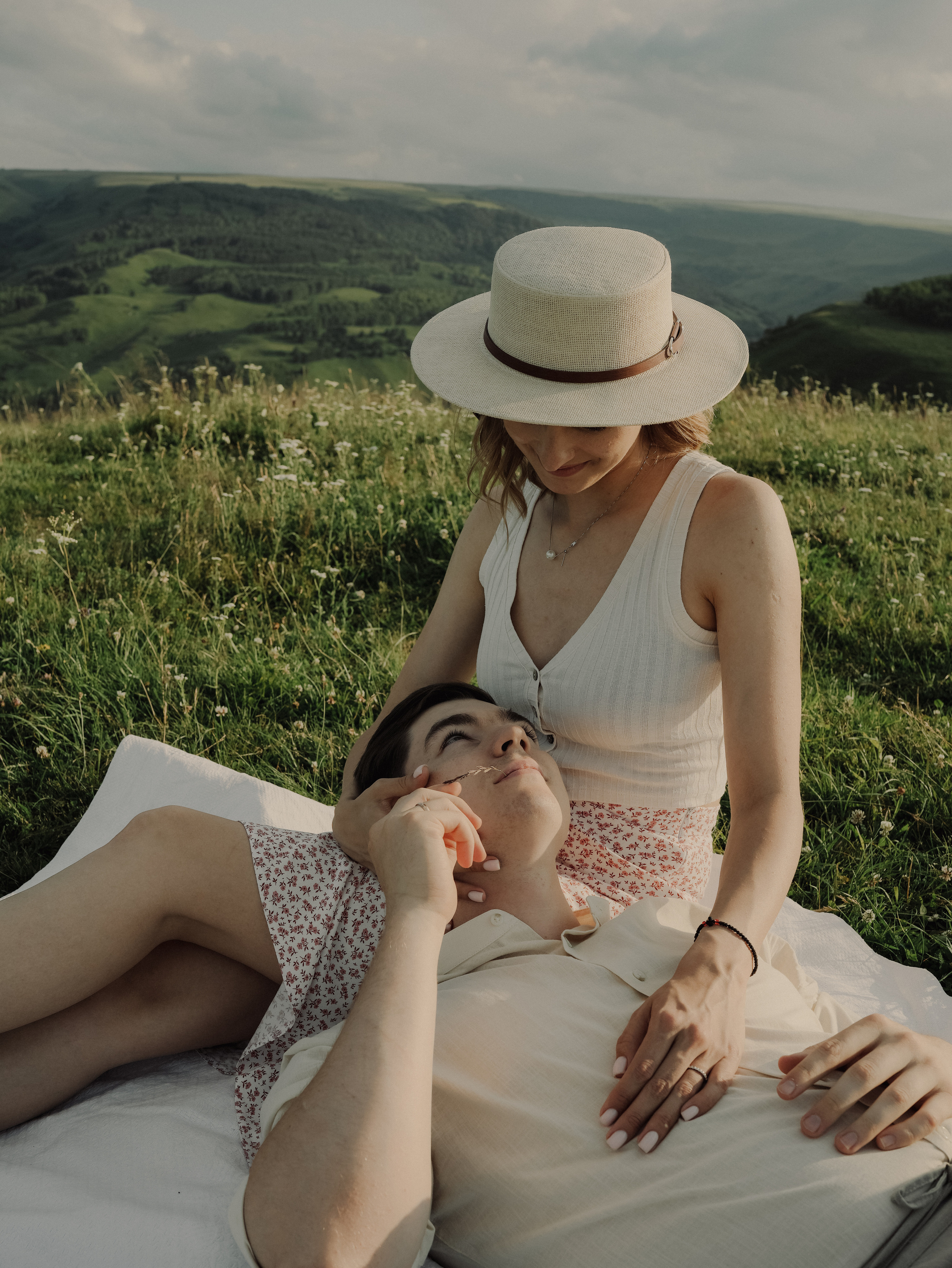 Съемка Love story (лавстори) Юлии и Даниила. Свадебный фотограф Ирина Беляева Пятигорск|Кисловодск|Эльбрус|Домбай