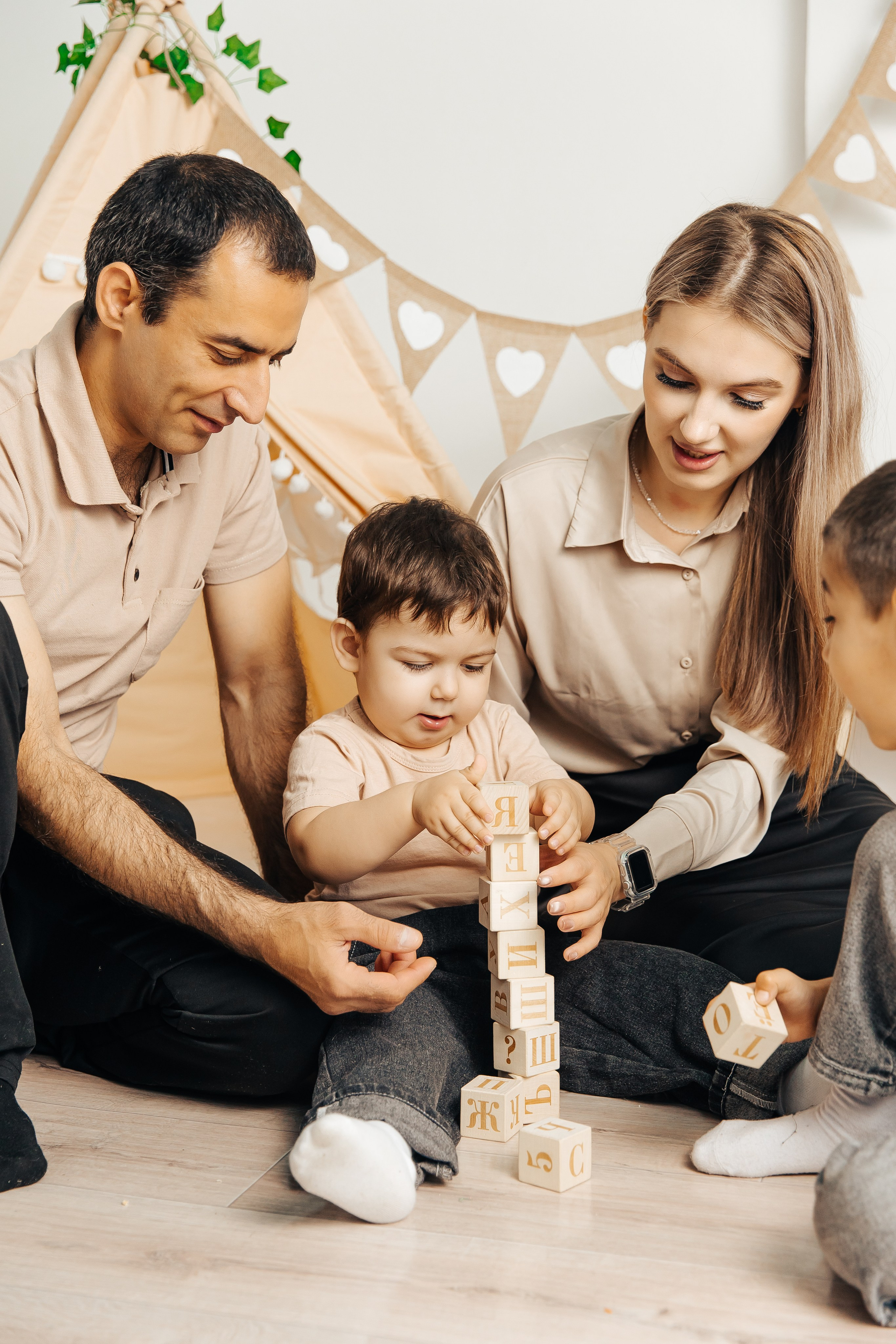 Детское день рождение в фотостудии. Свадебный фотограф Кропоткин Краснодар