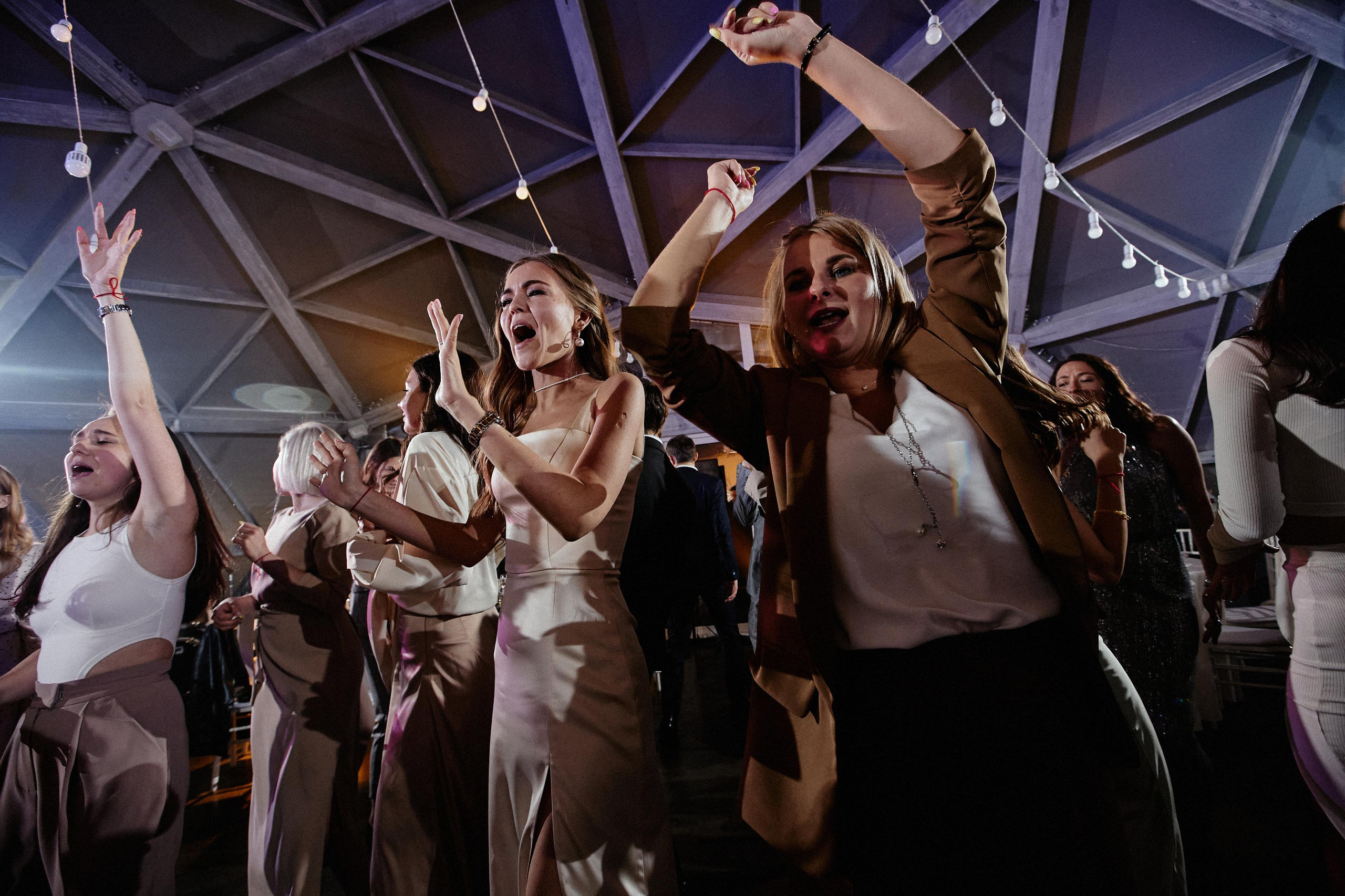 THREADS OF FATE. Дмитрий Мазуркевич: Профессиональный Репортажный Фотограф