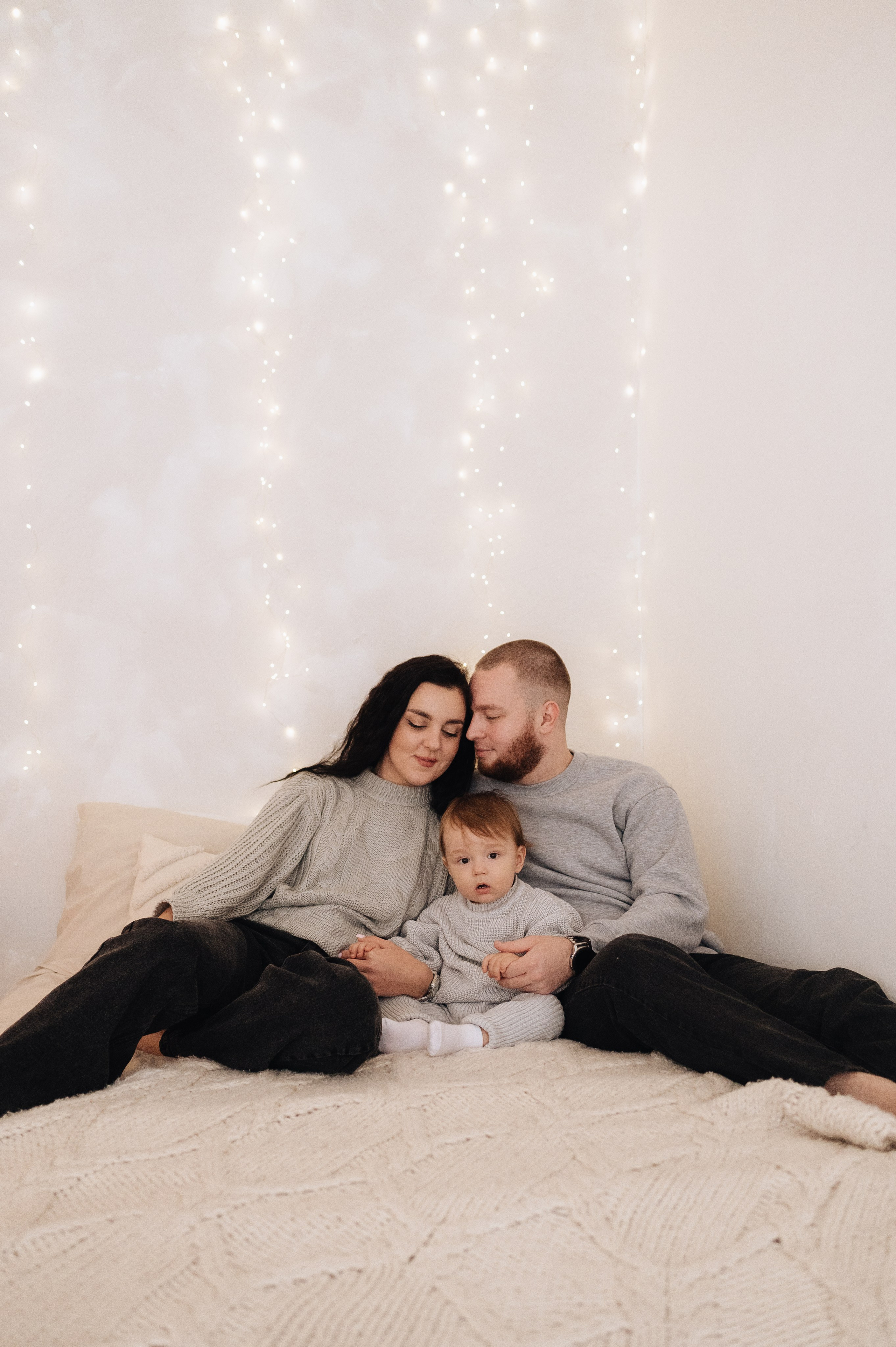 Семейная новогодняя фотосессия Алихана, Кати и Тимура. Фотограф в Москве и Московской области Таня Яблочкина