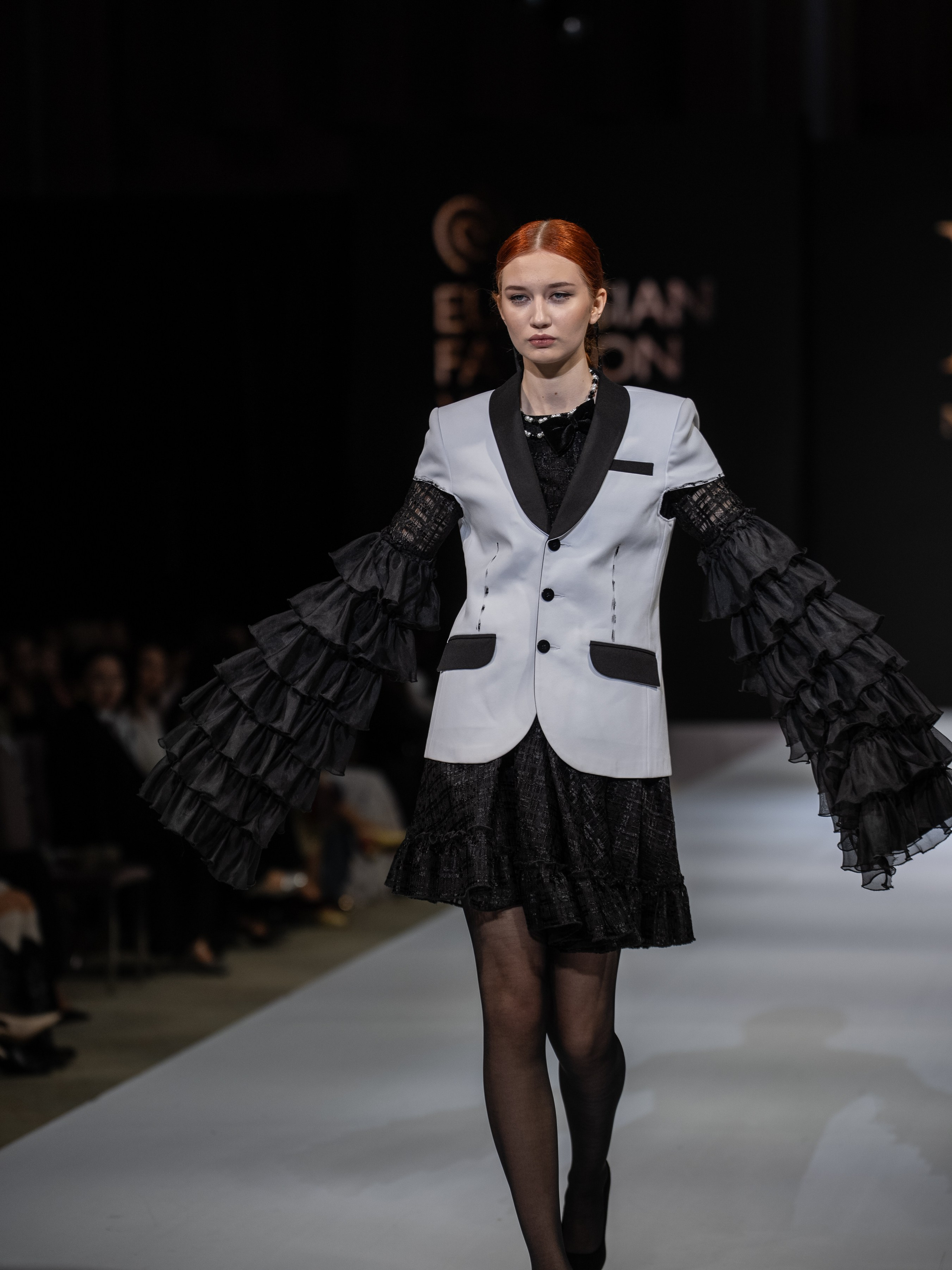EURASIAN FASHION WEEK Nurasem. Сайт Алматинского НЮ АРТ, будуар и фэшн фотографа Дениса Карпенко
