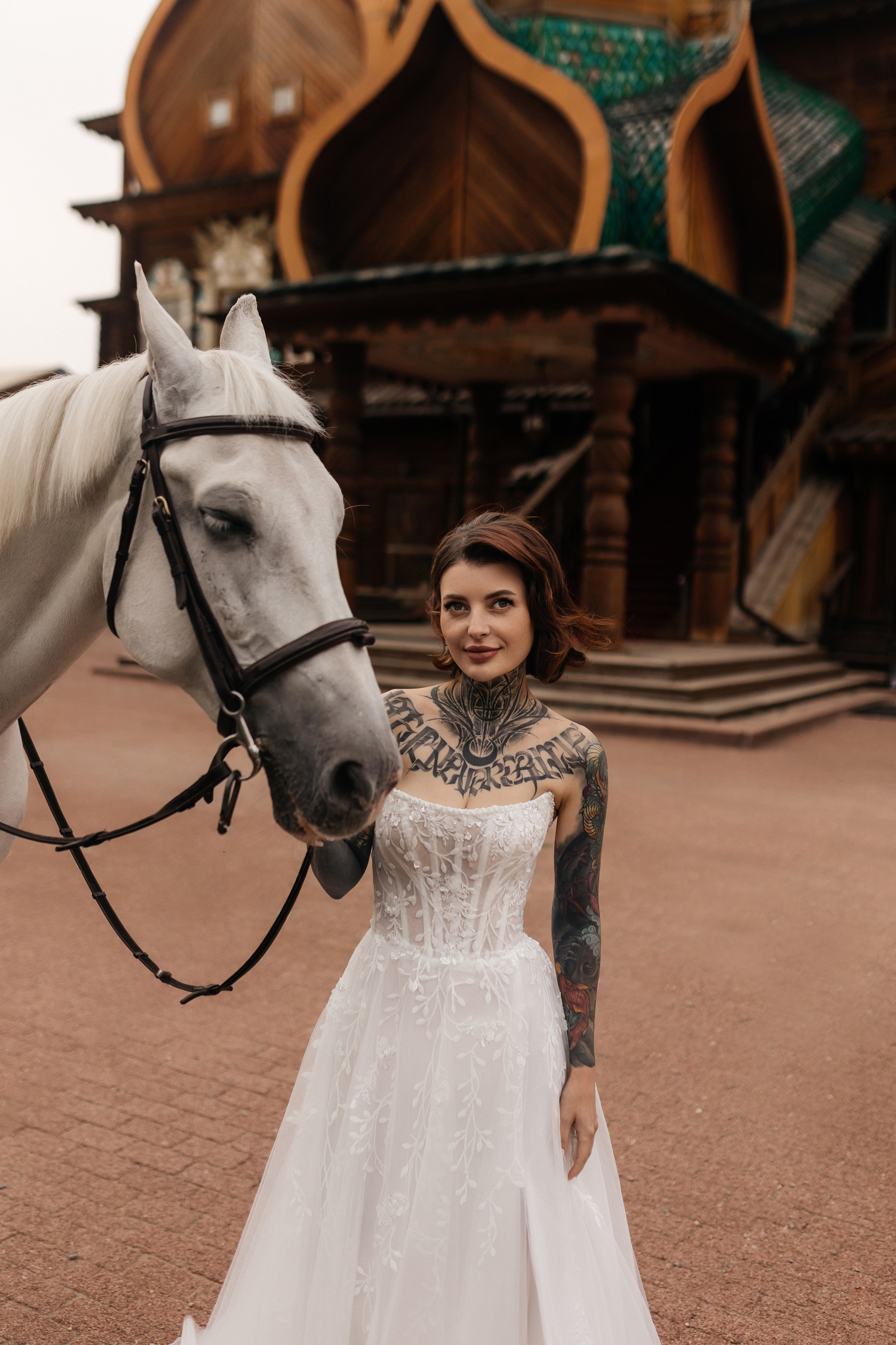 Свадебная фотосессия в Коломенском. Фотограф Наталия Федосова, г. Москва. TG и Instagram @nataliya_raw