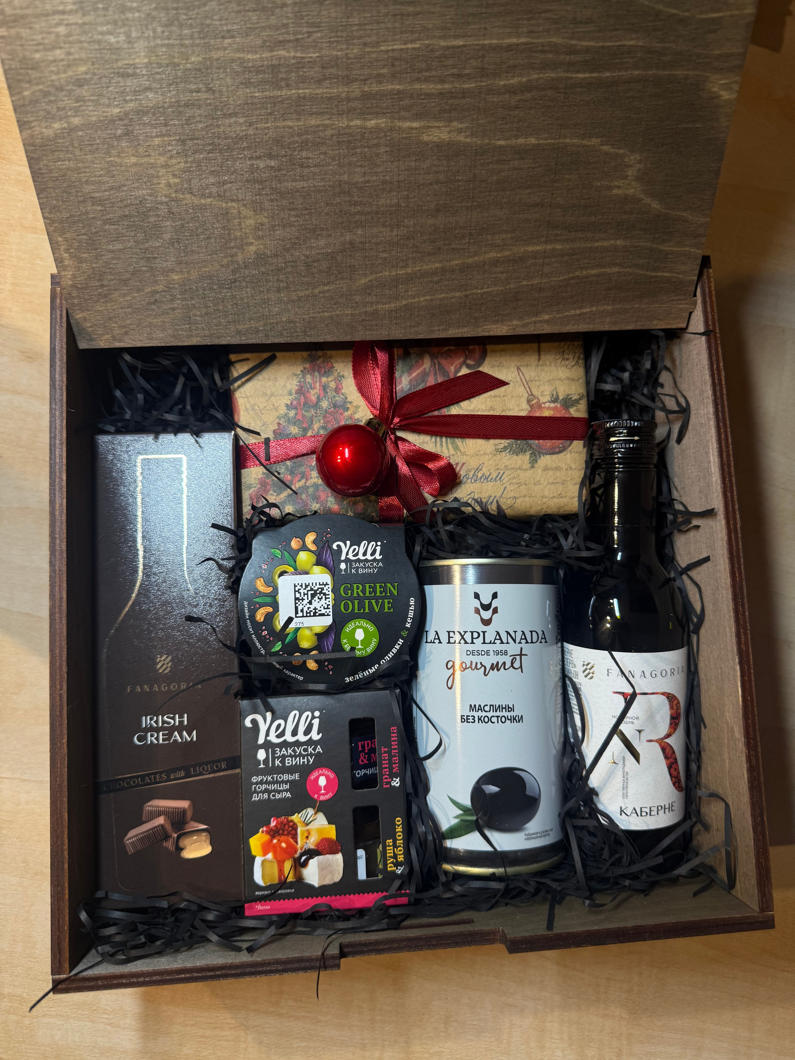 Ящик «С Новым Годом!». Студия подарочных наборов «Владия»