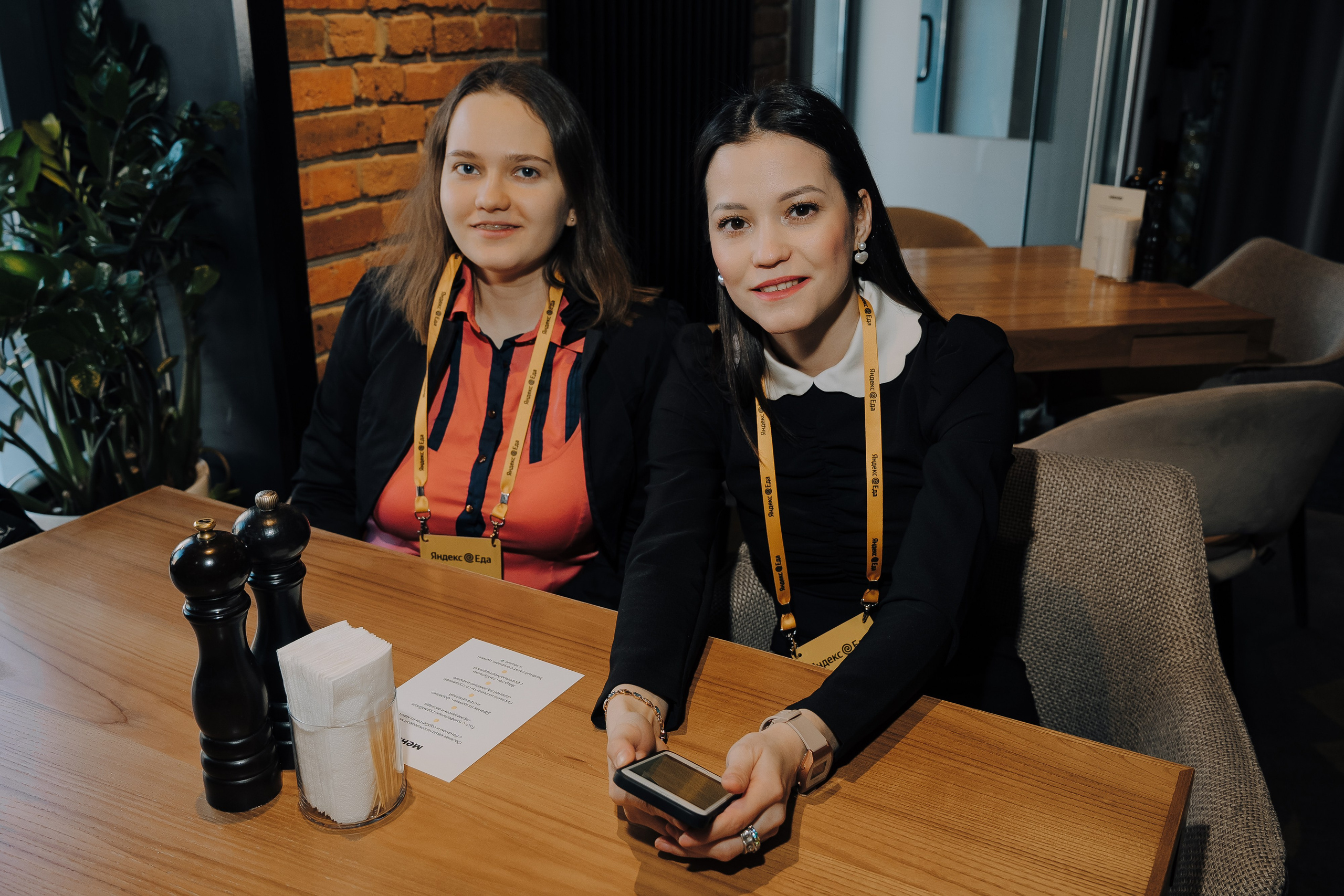 ЯНДЕКС ЕДА ПРЕСС-ЗАВТРАК. Репортажный фотограф Зуев Роман г. Челябинск