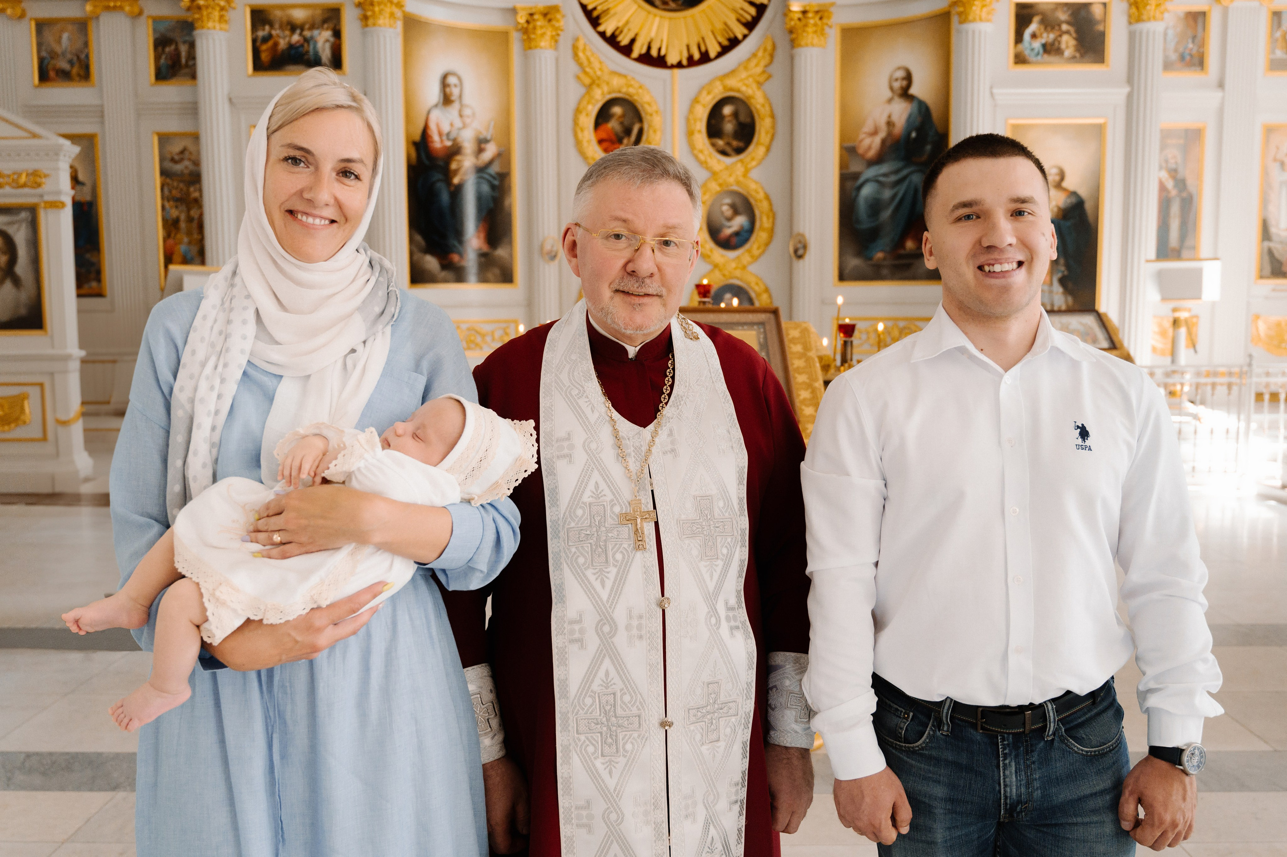 Крещение Марии. Храм Рождества Христова на Песках. Фотограф на роды СПБ Юлия Герасимова