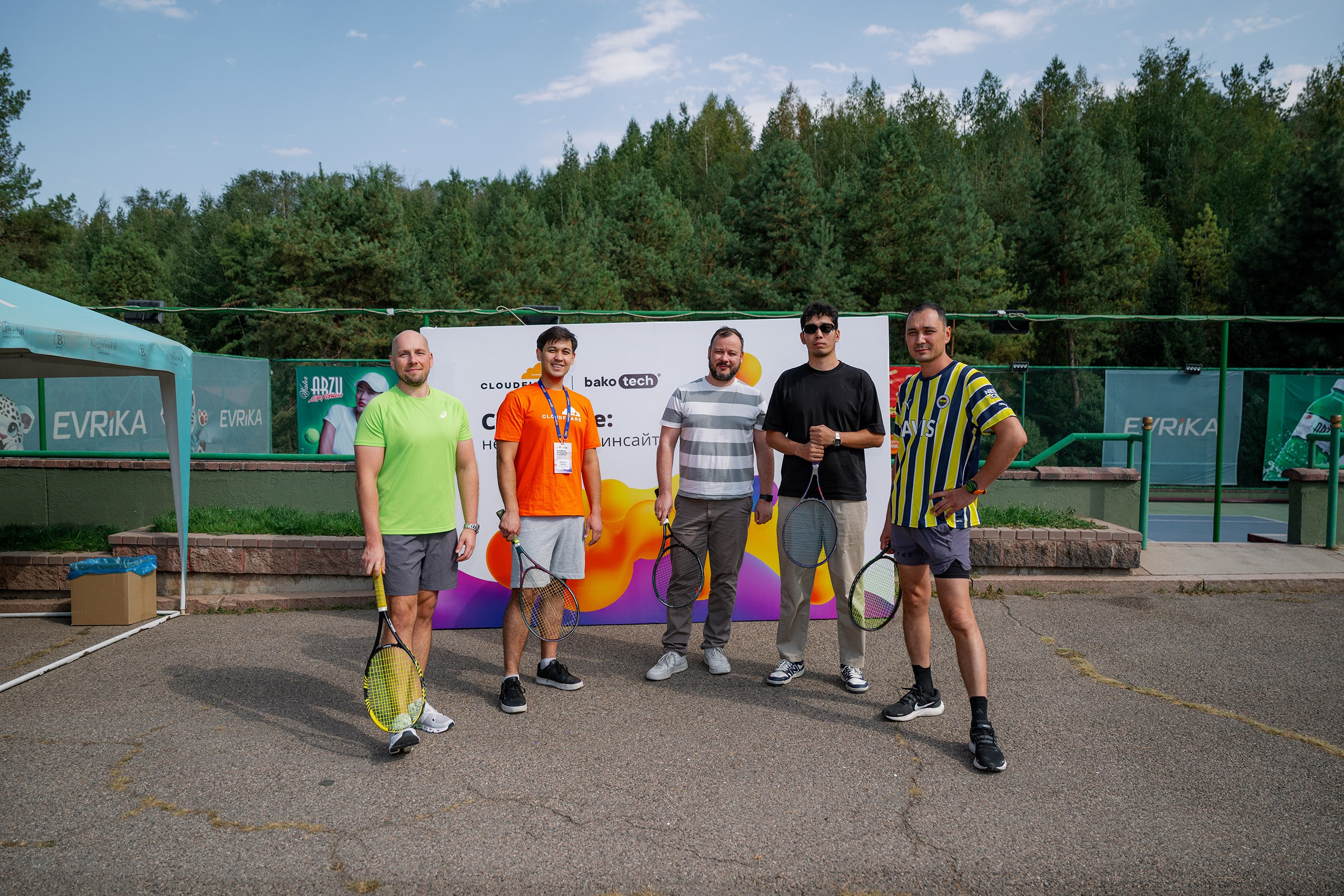 Конференция/Игра в тенис — BakoTech&Cloudfire. Фотограф в Алматы — Алексей Коньков | Репортаж, свадьбы, портреты