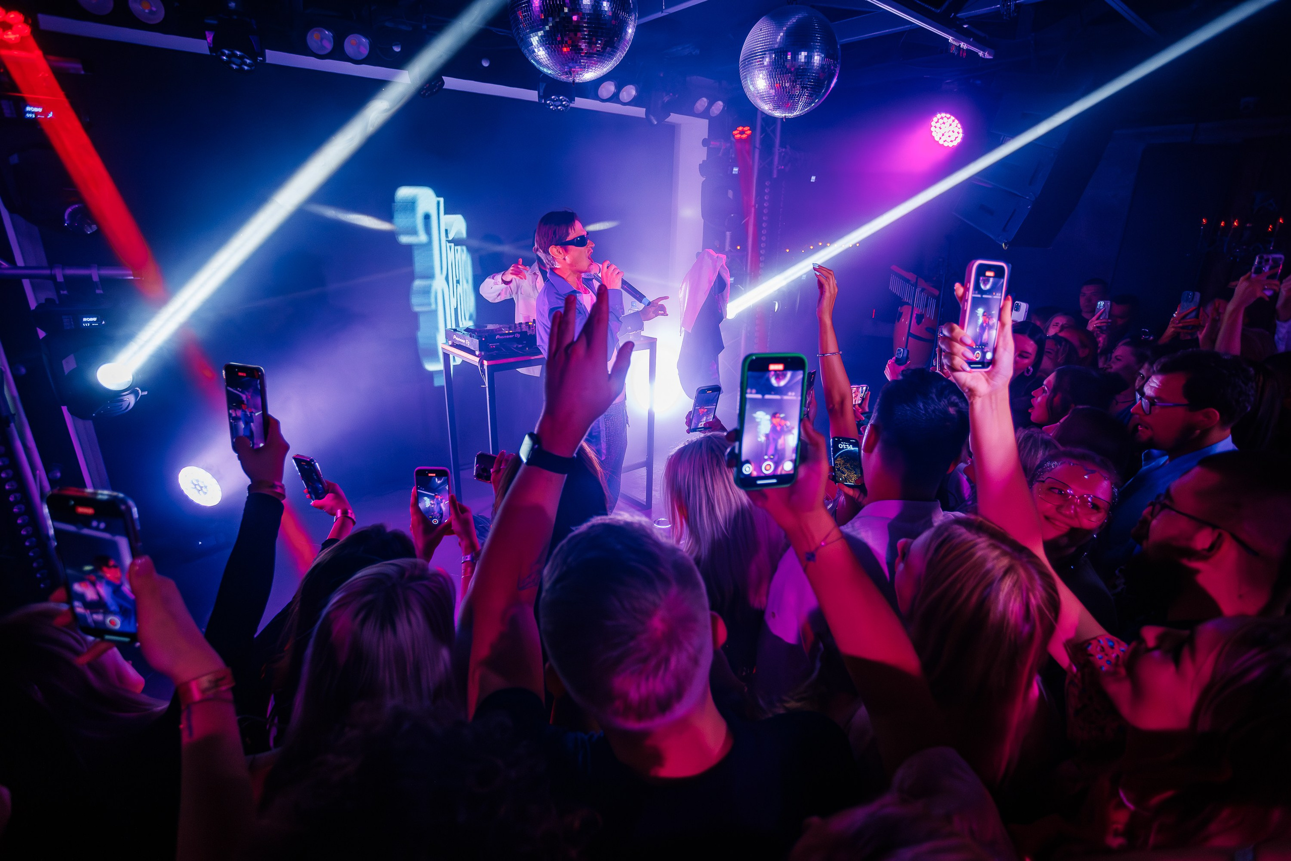 «КРАВЦ"_Чайка на пляже_Ялта_27.08.2025 г. Аминов Руслан | Фотограф