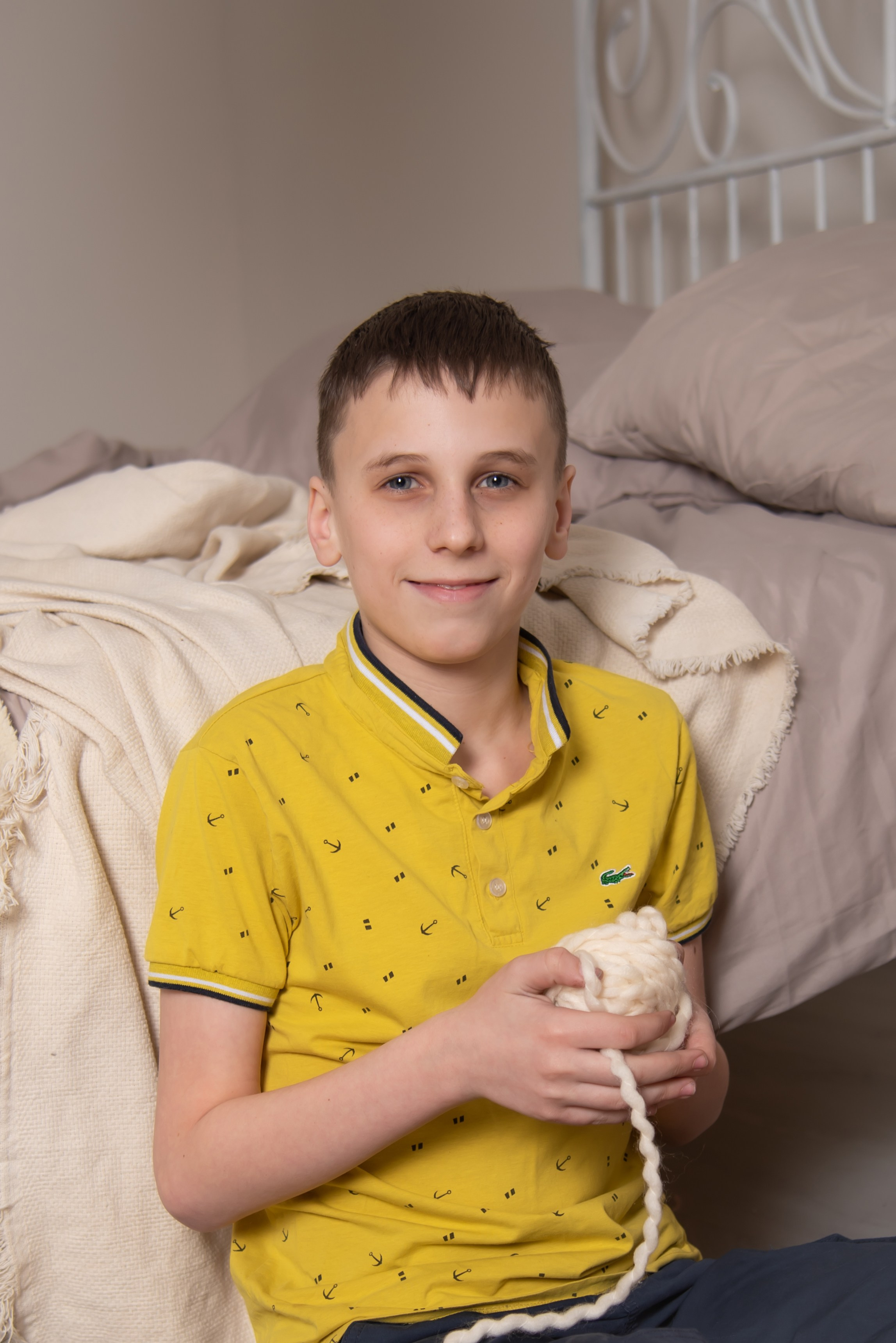 Модельная школа. Занимаюсь профессиональной фотографией и живу рядом с Байкалом. Работаю в разных жанрах