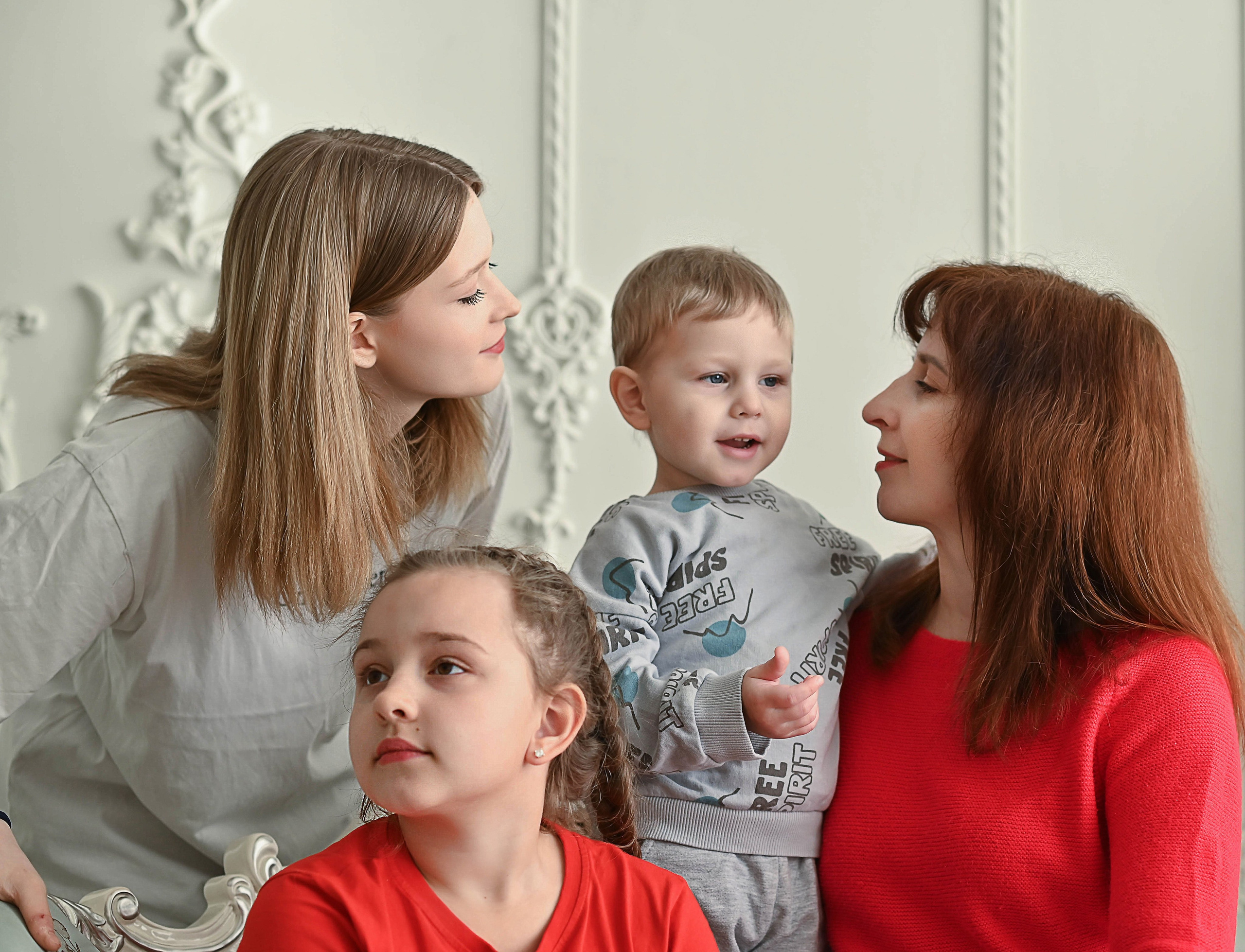 Юлия, Ульяна, Любаша и Илюша. Фотографы крещения/венчания  Красноярск Татьяна и Вячеслав Переваловы