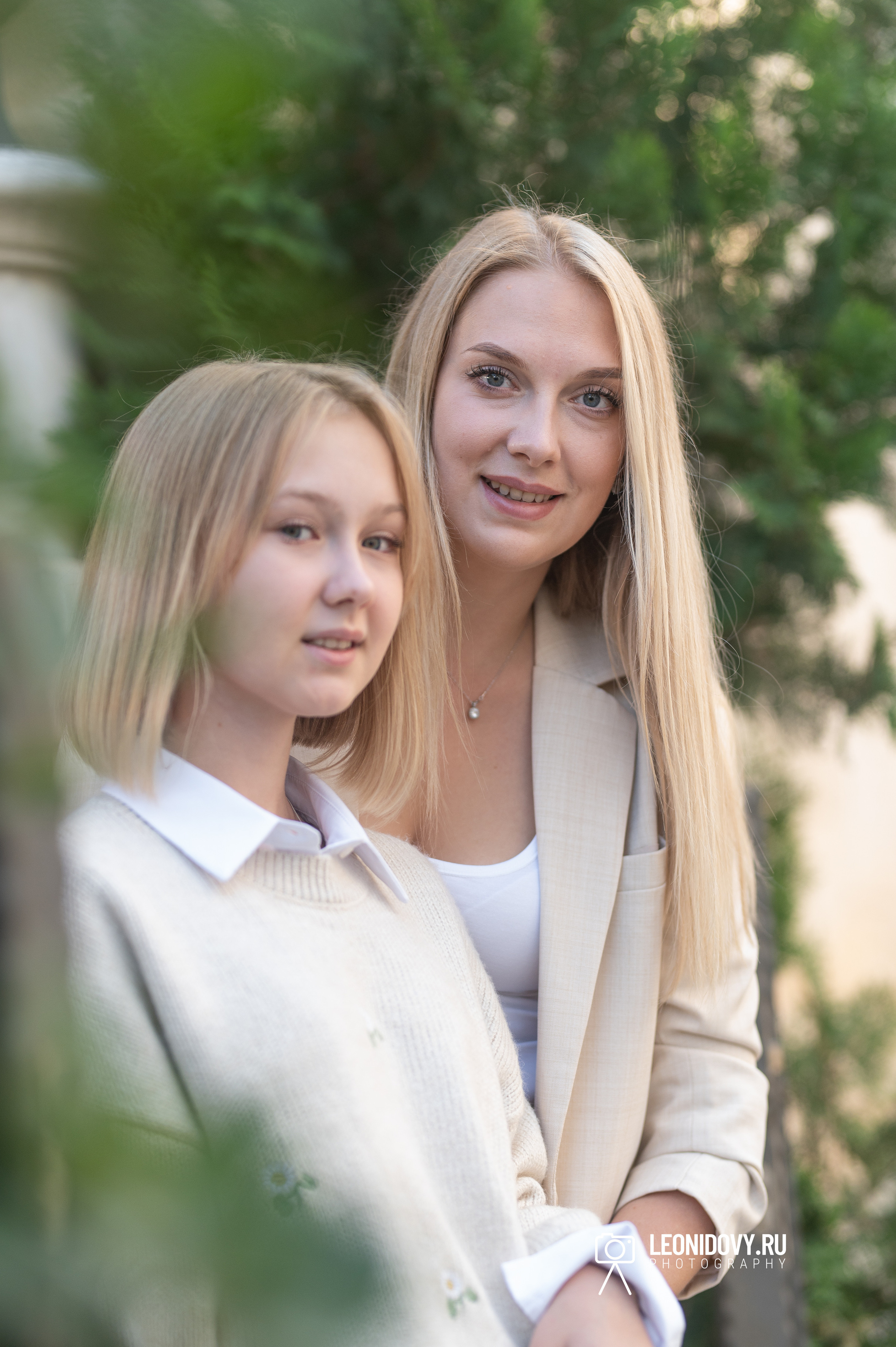 КАТЯ И НАСТЯ